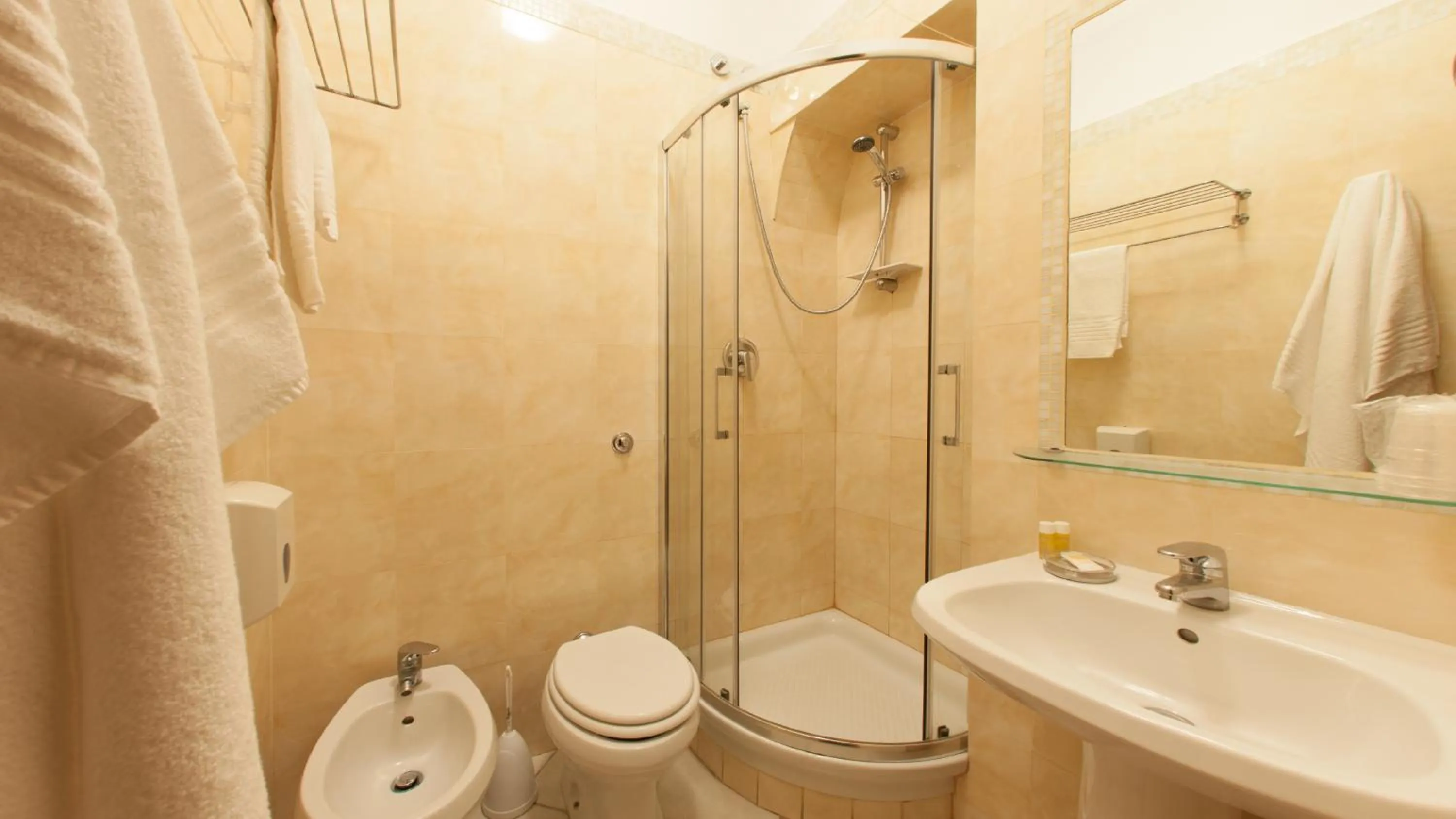 Bathroom in Dama Private Rooms