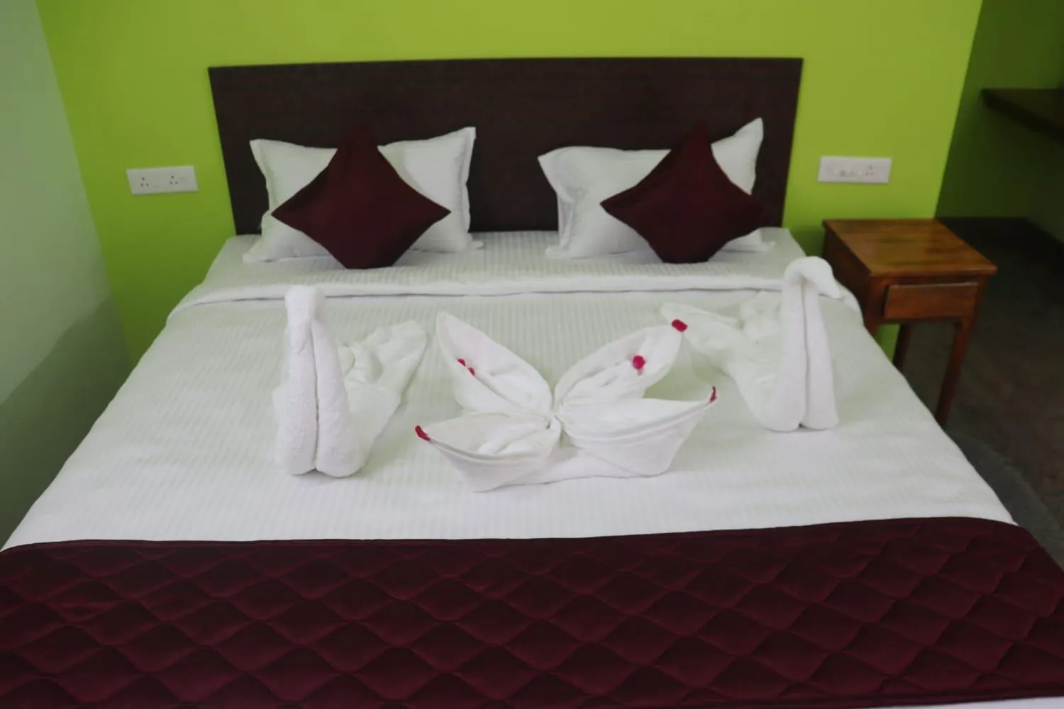 Bed in Le Springlynn Residency