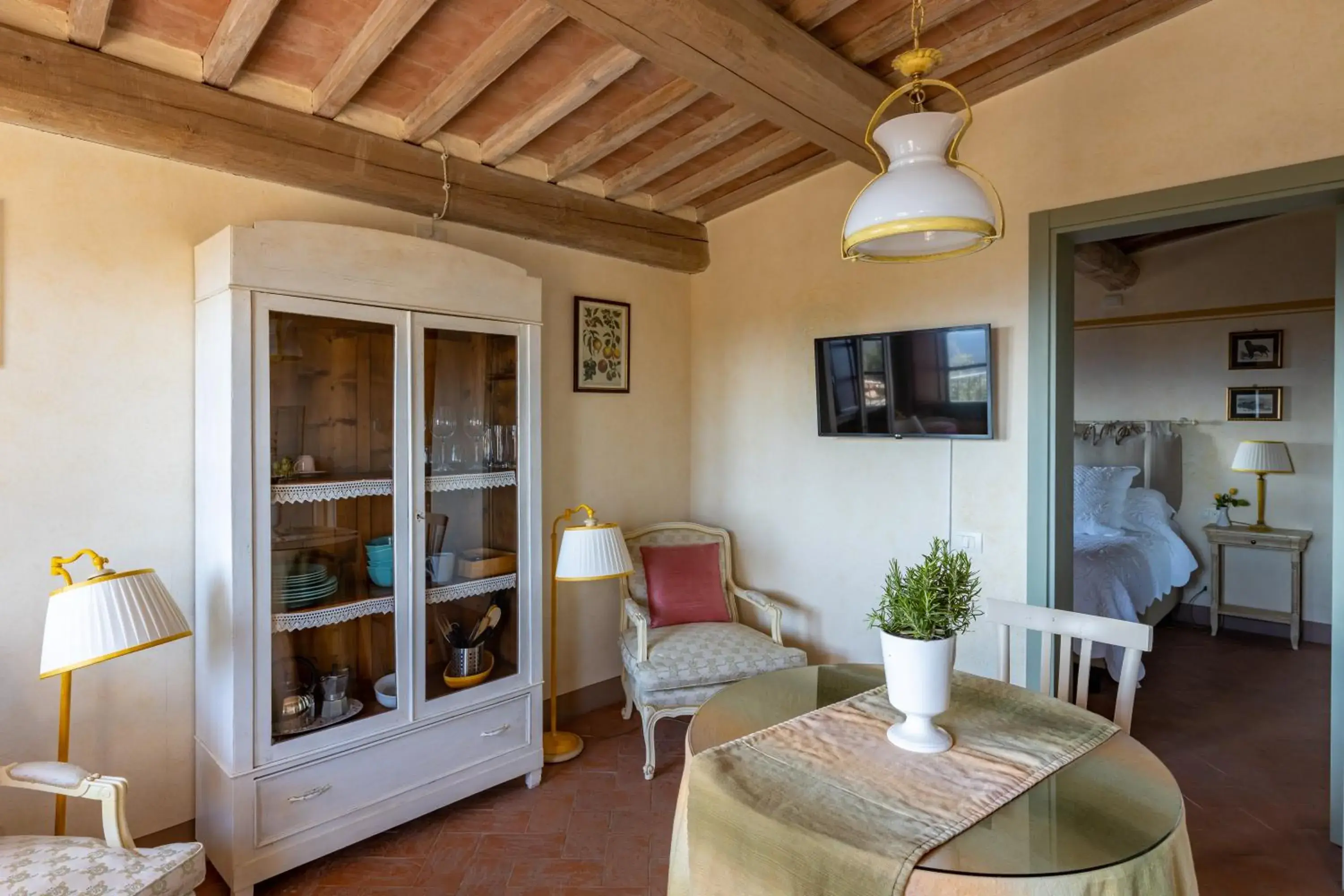 Apartment with Garden View in Le Ragnaie Apartment with Garden View in Le Ragnaie