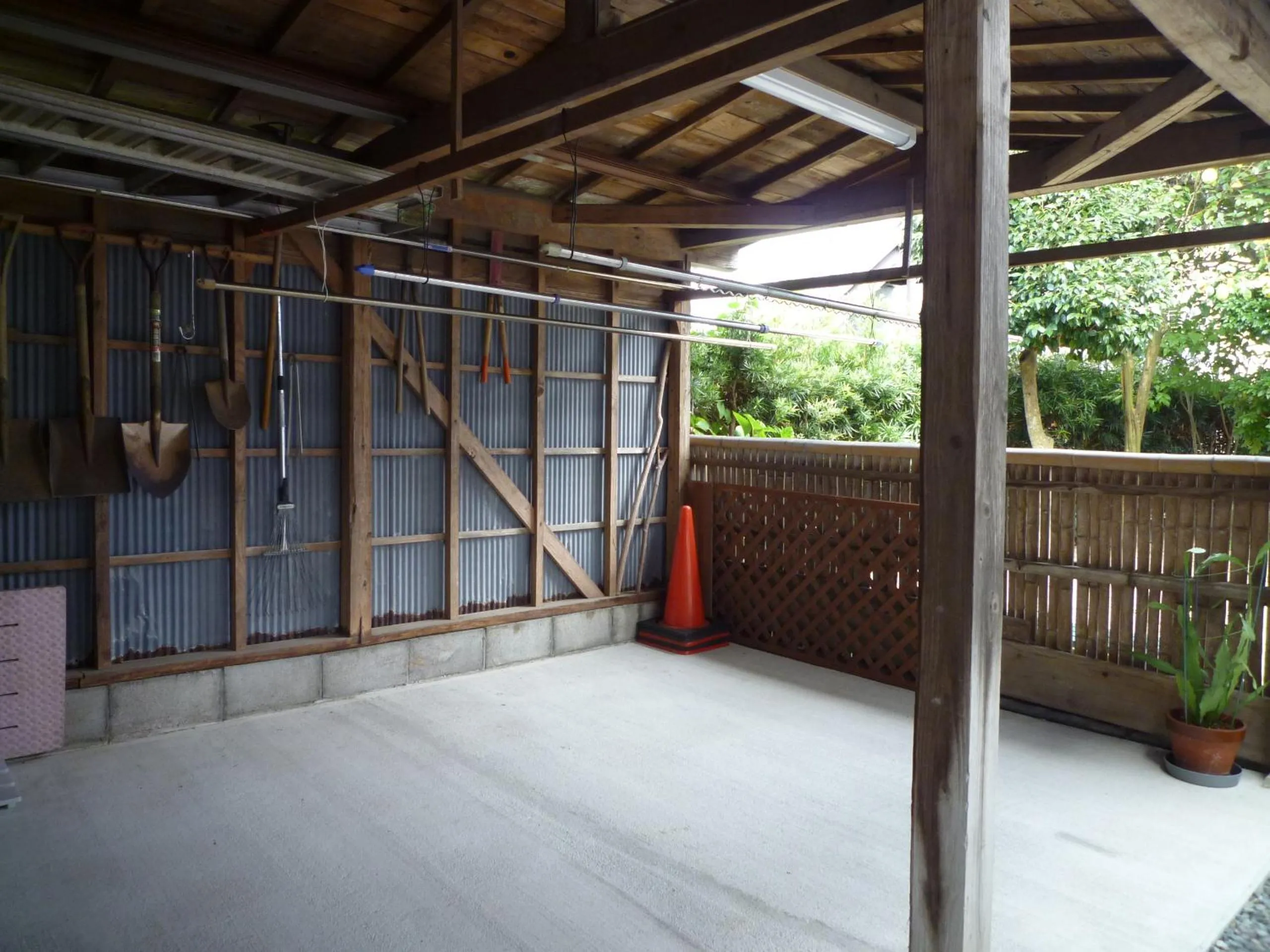 Facade/entrance in ゲストハウス あずも GuestHouse AZMO