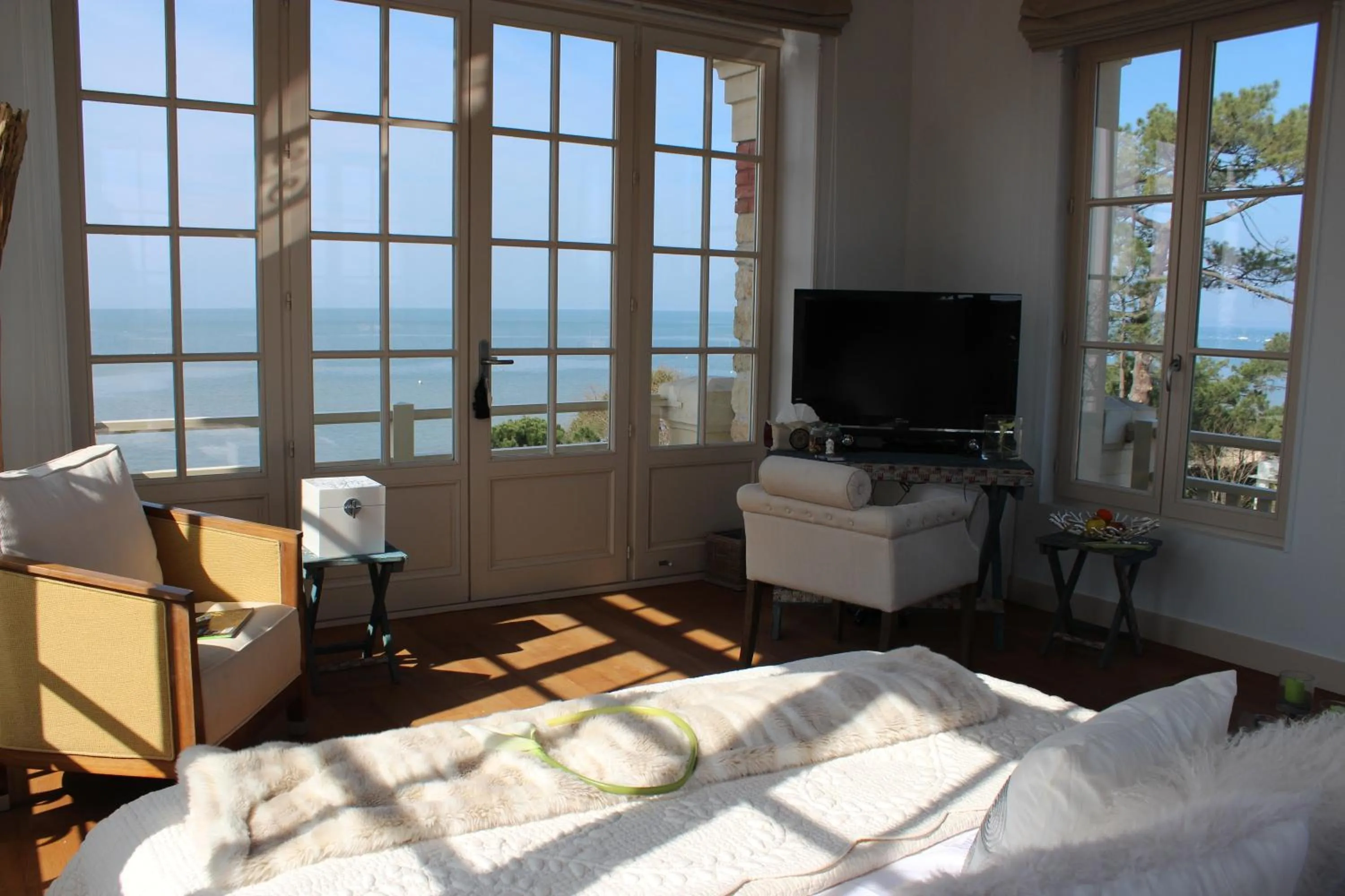 Day, Bed in Villa La Tosca