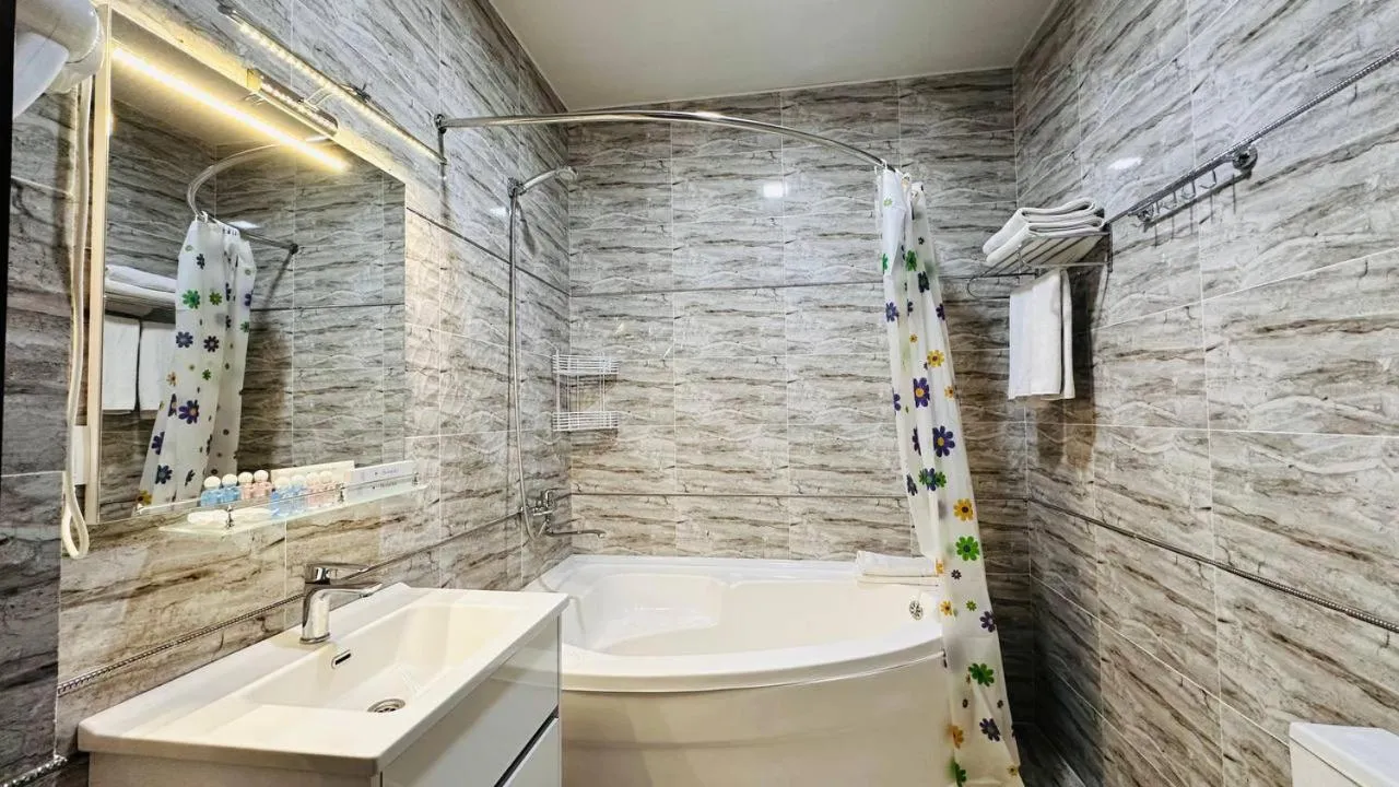 Shower in Garden Plaza Bukhara