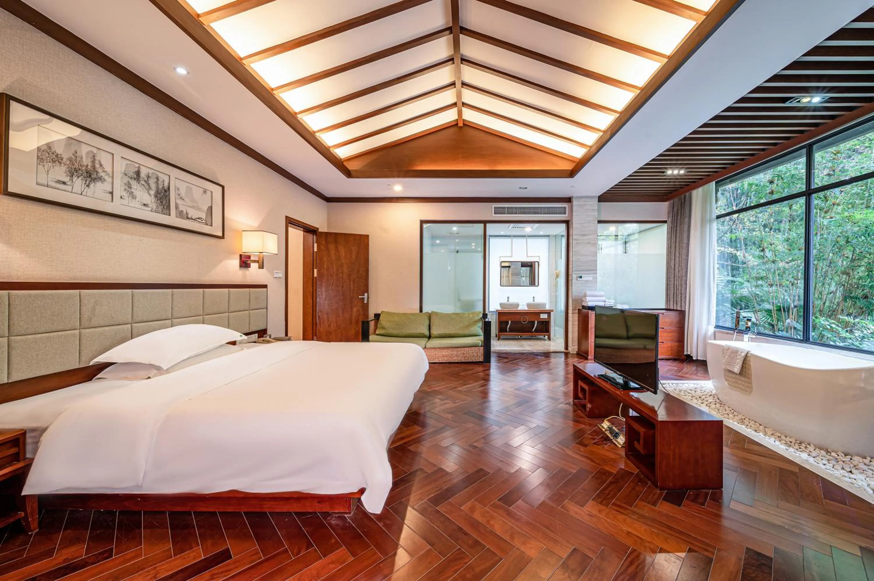 Bed in Guilin Zizhou Panorama Resort