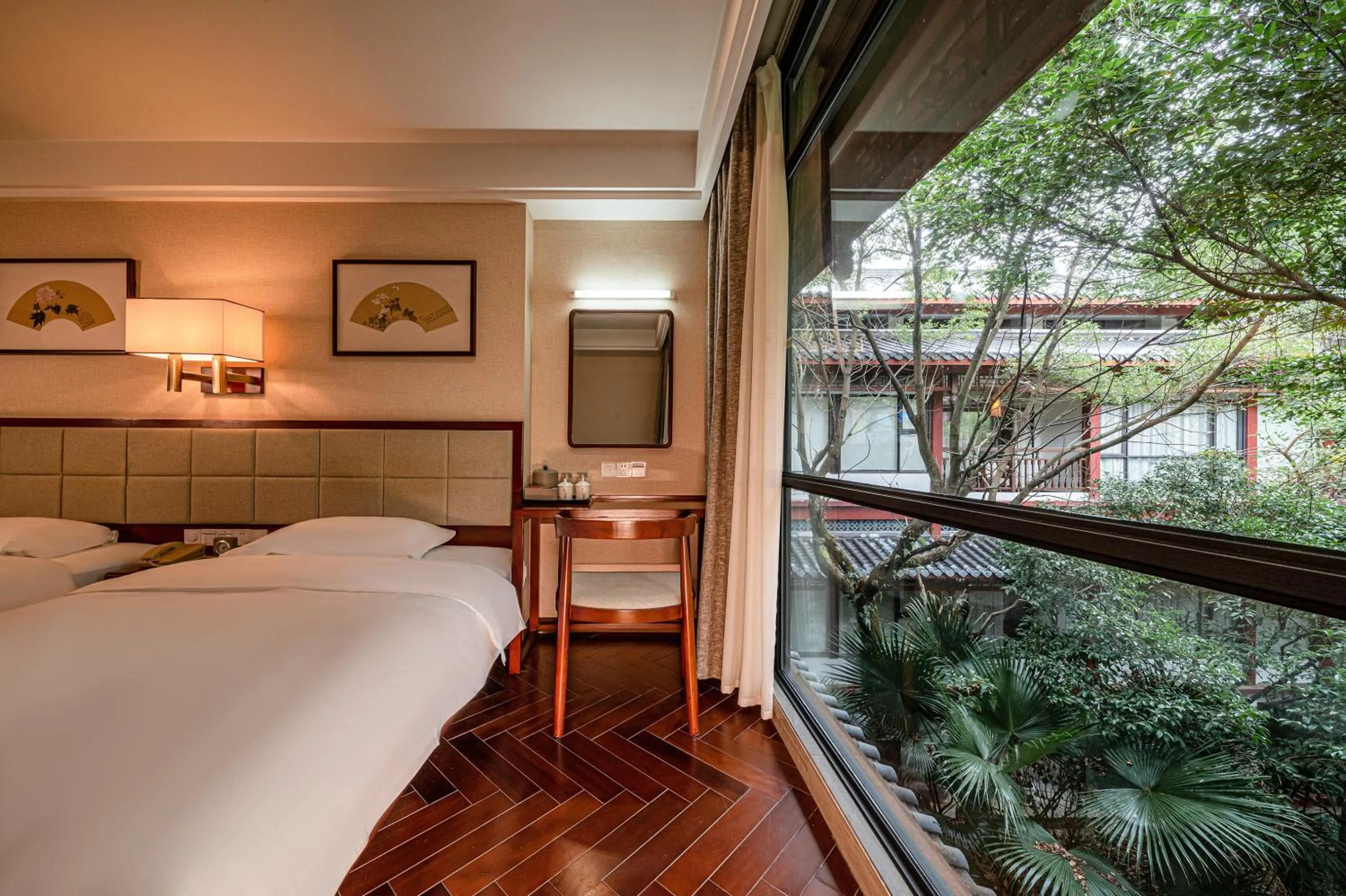 Bed in Guilin Zizhou Panorama Resort