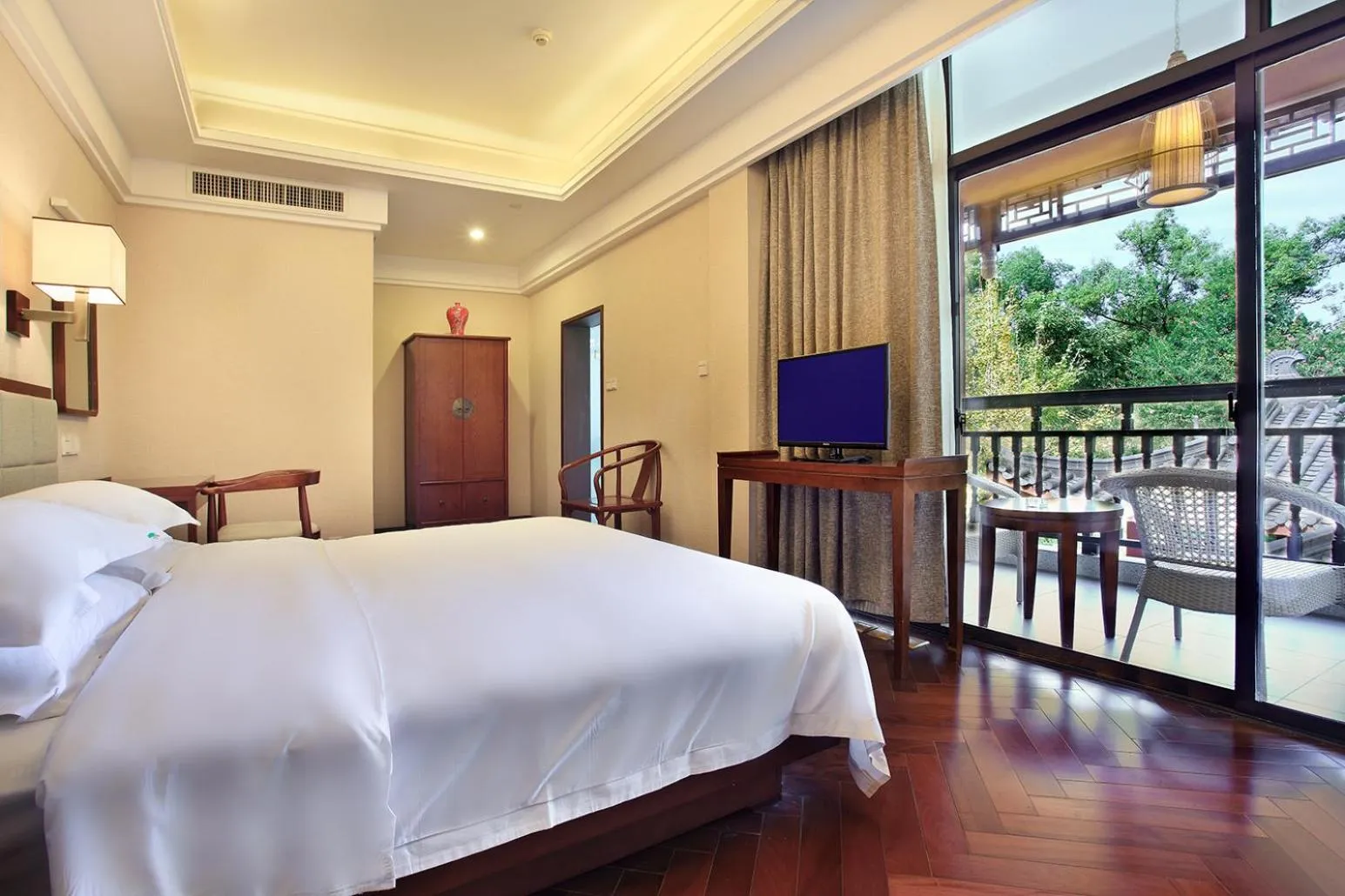 Bed in Guilin Zizhou Panorama Resort