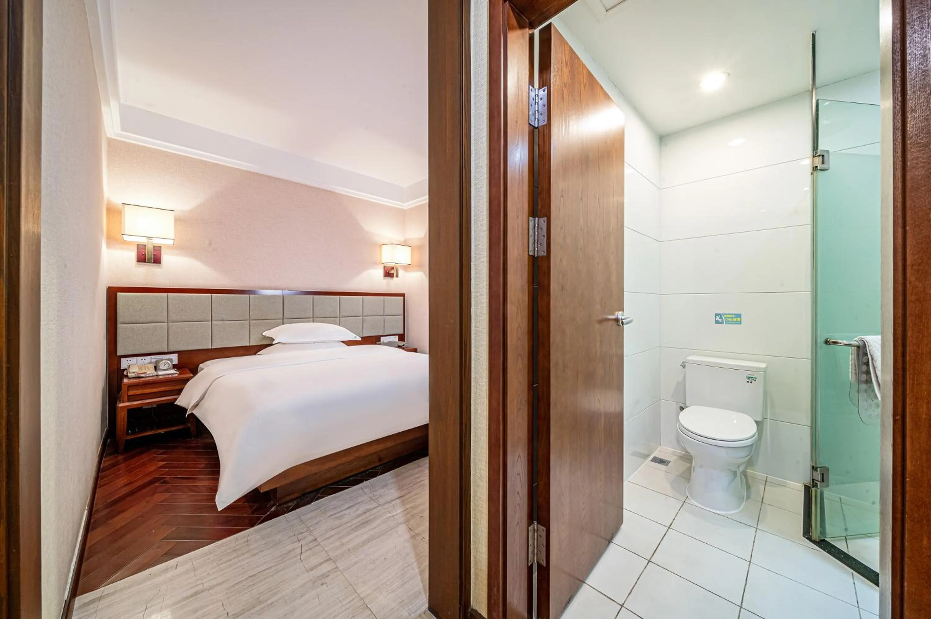 Bed in Guilin Zizhou Panorama Resort