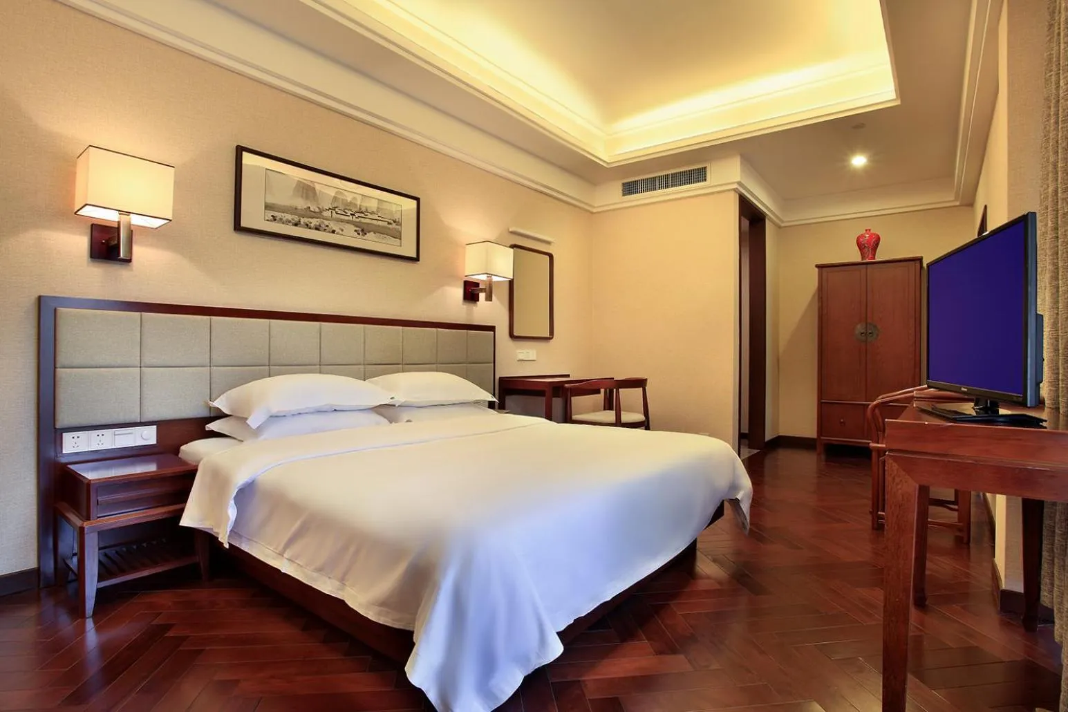 Bed in Guilin Zizhou Panorama Resort
