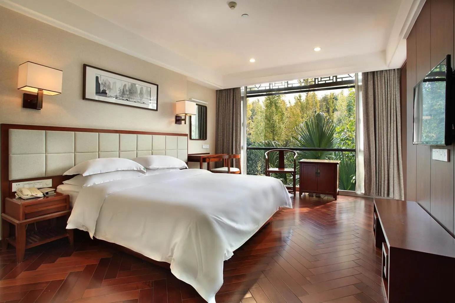 Bed in Guilin Zizhou Panorama Resort