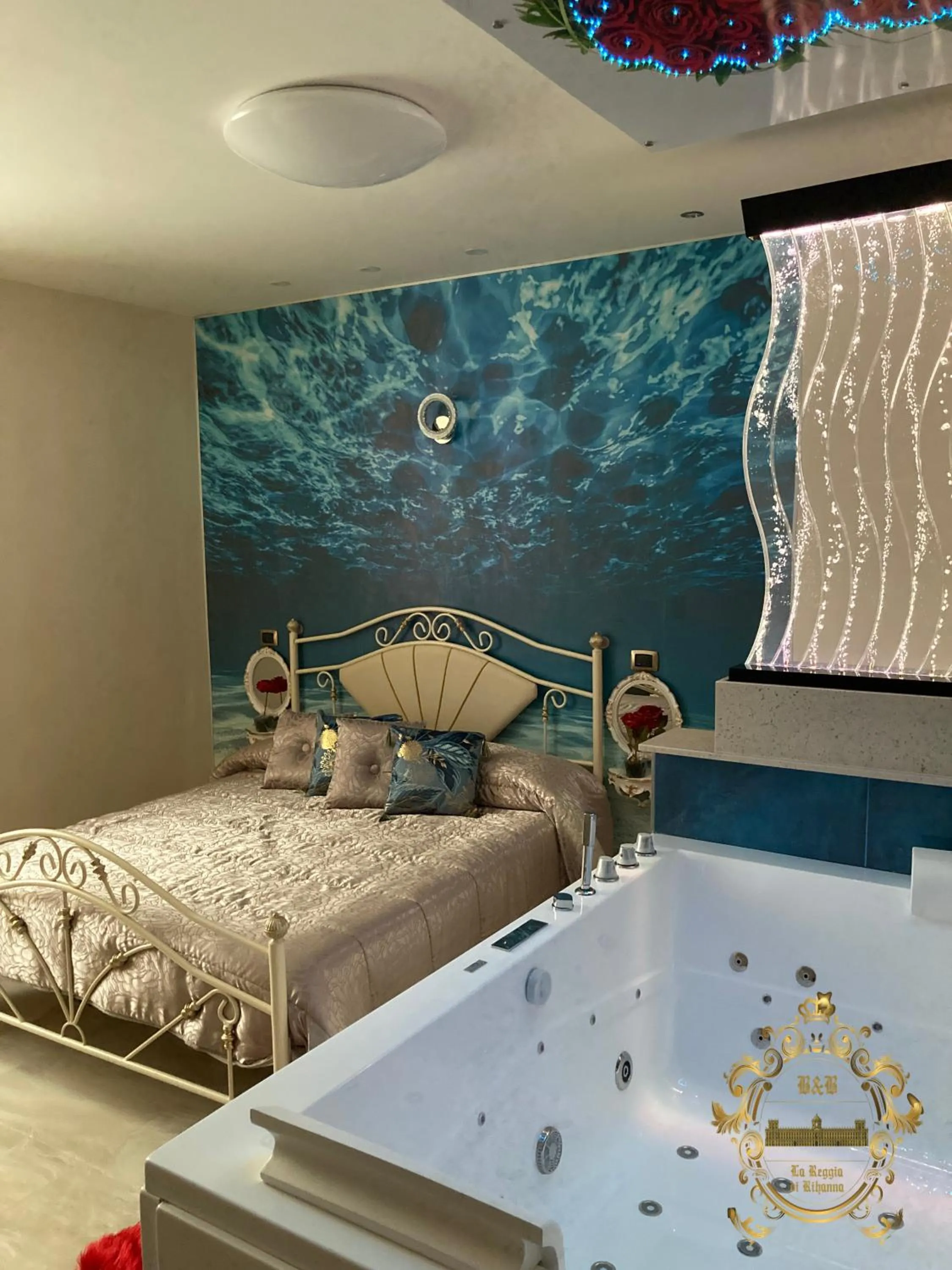 Bed in B&B LA REGGIA DI RIHANNA spa