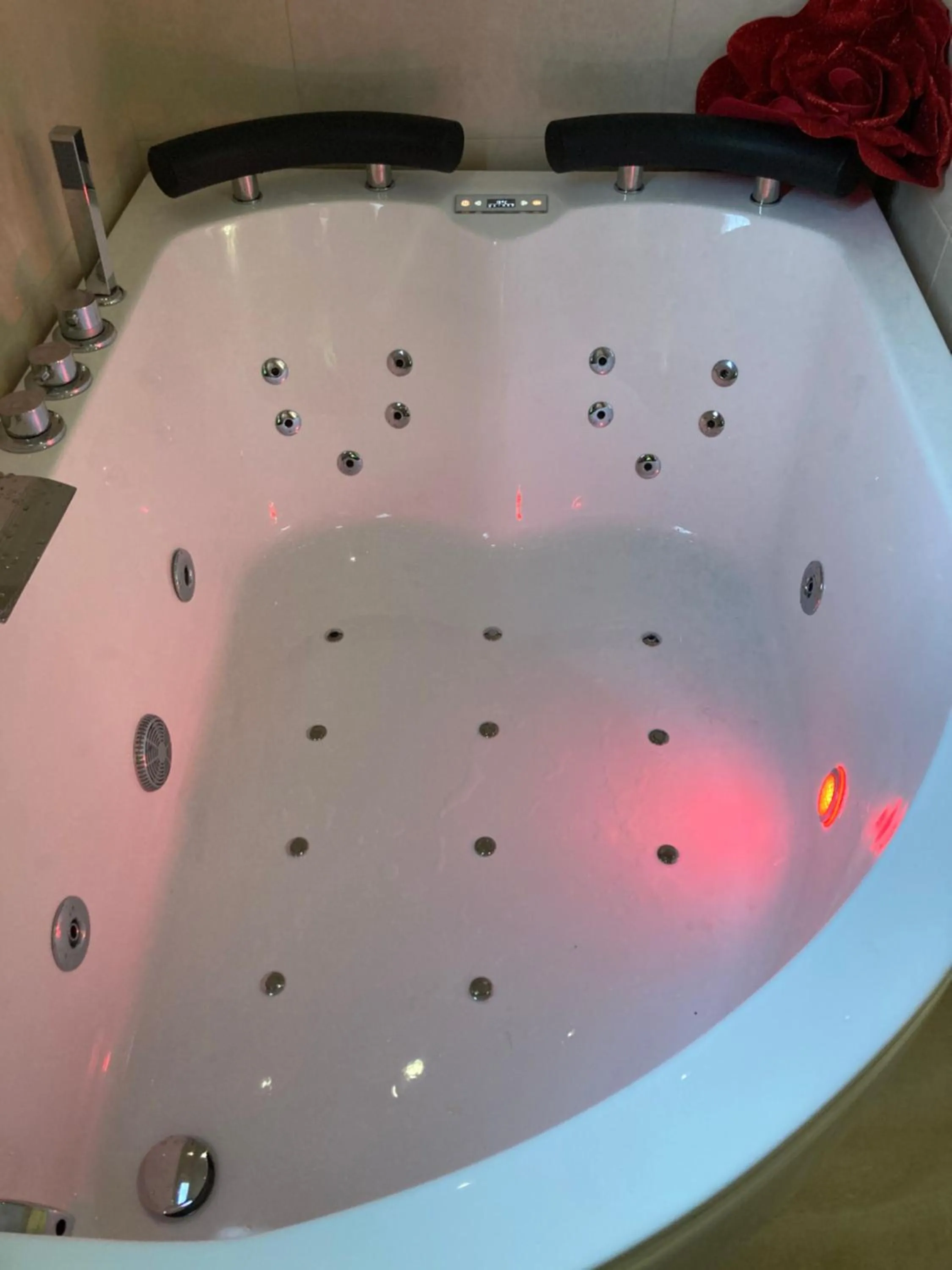 B&B LA REGGIA DI RIHANNA spa