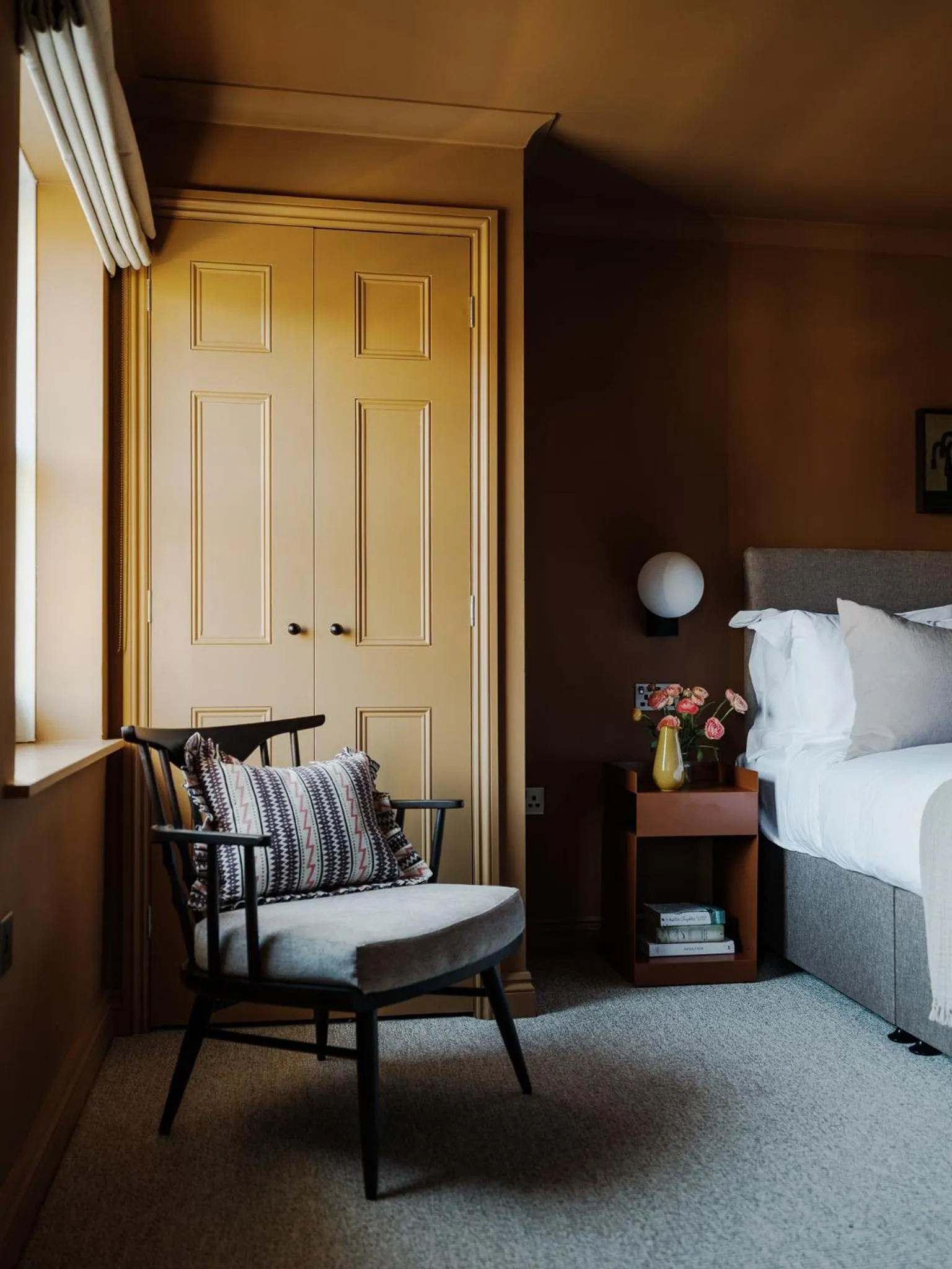 Seating area, Bed in Leighton House - Boutique Guesthouse