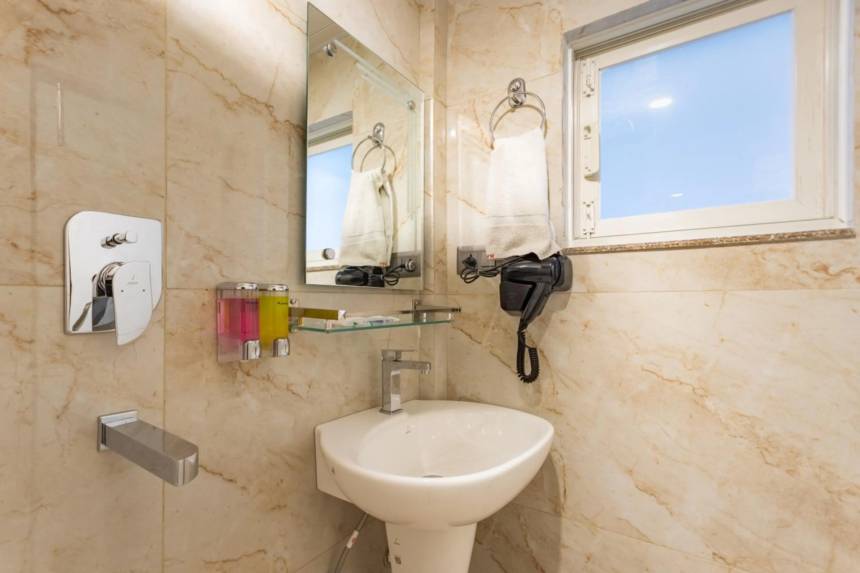 Shower in Amarawati Boutique Hotel