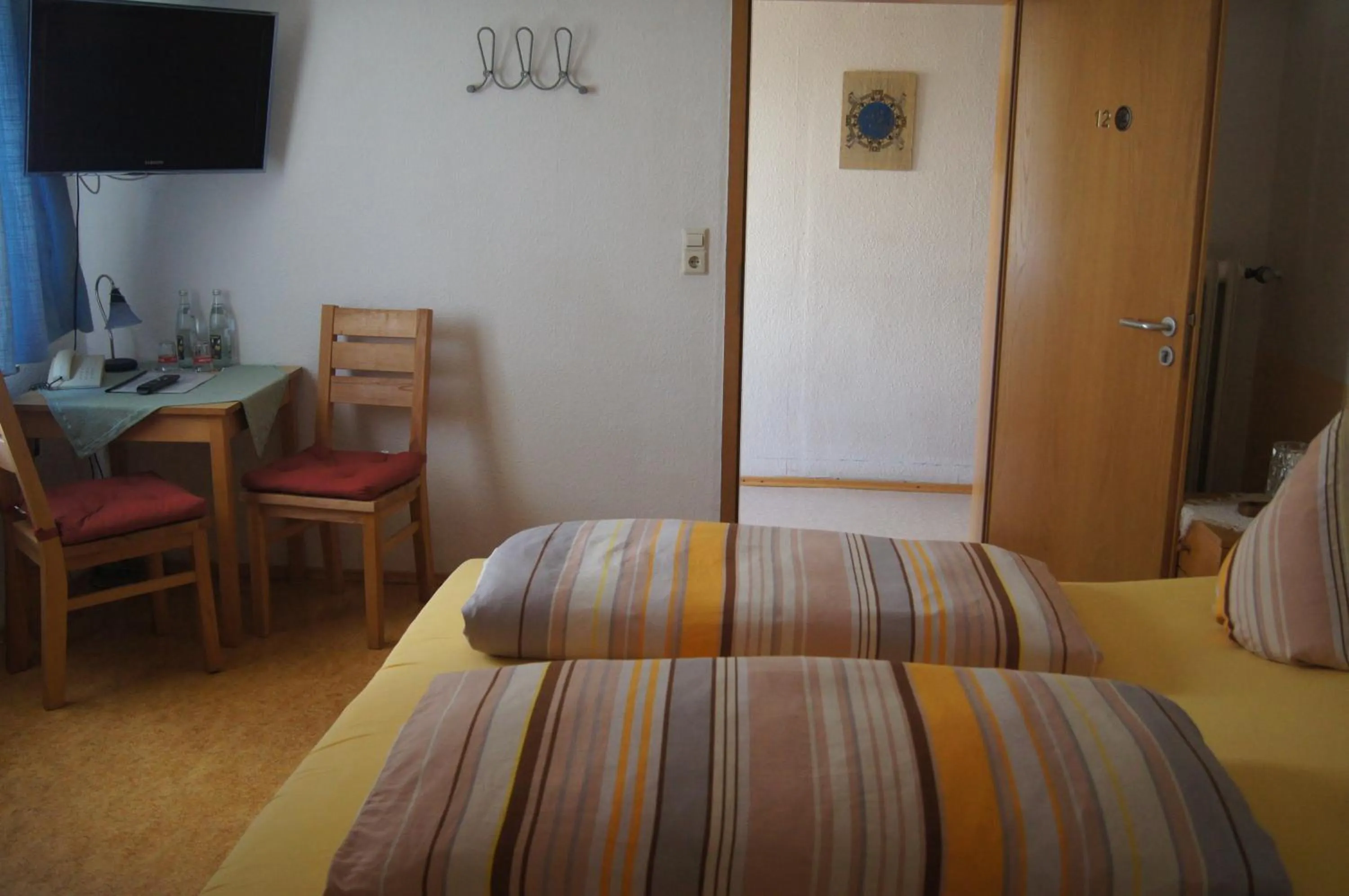 Other, Bed in Hotel Krone