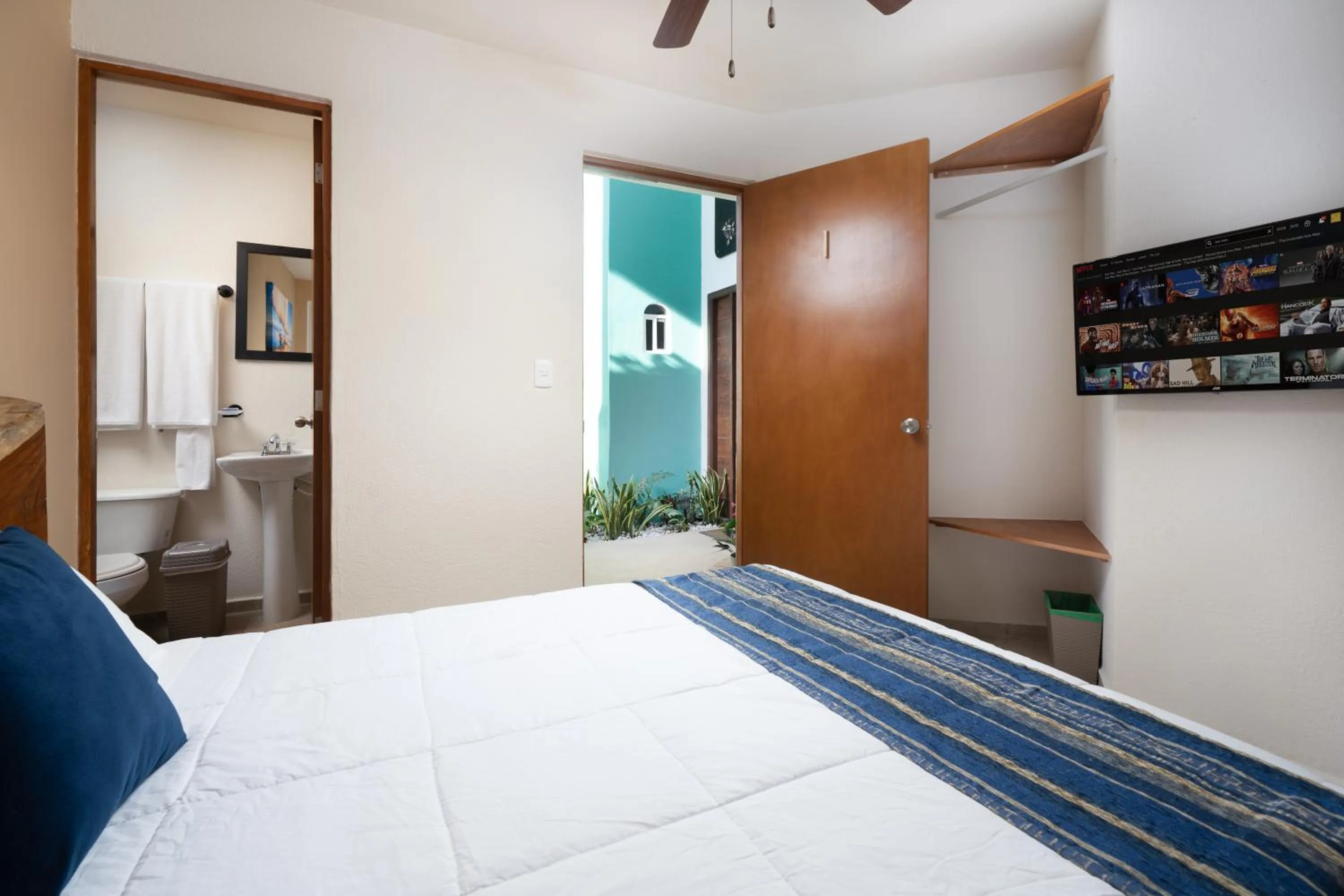 Bed in Villa Sofia Boutique Hotel - Near Cancun Downtown - Free Cancellation