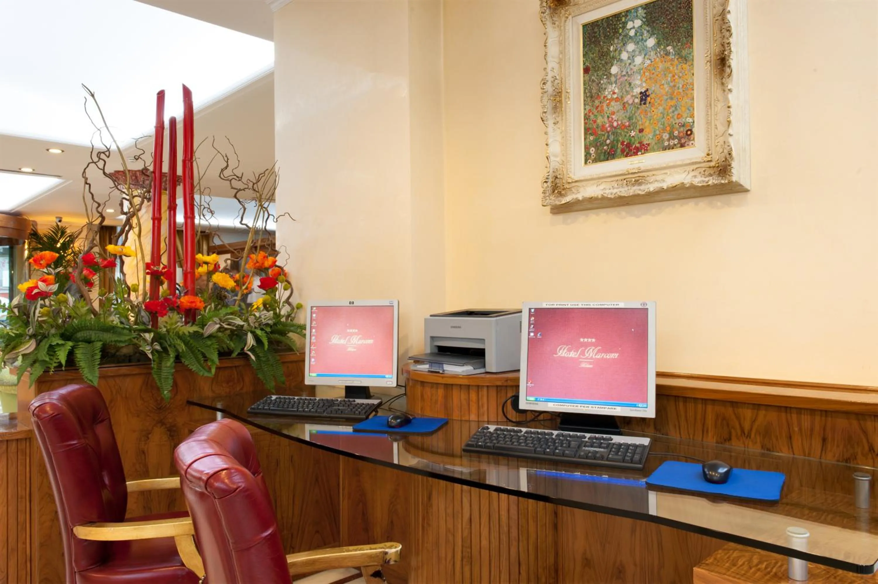 Communal lounge/ TV room in Hotel Marconi