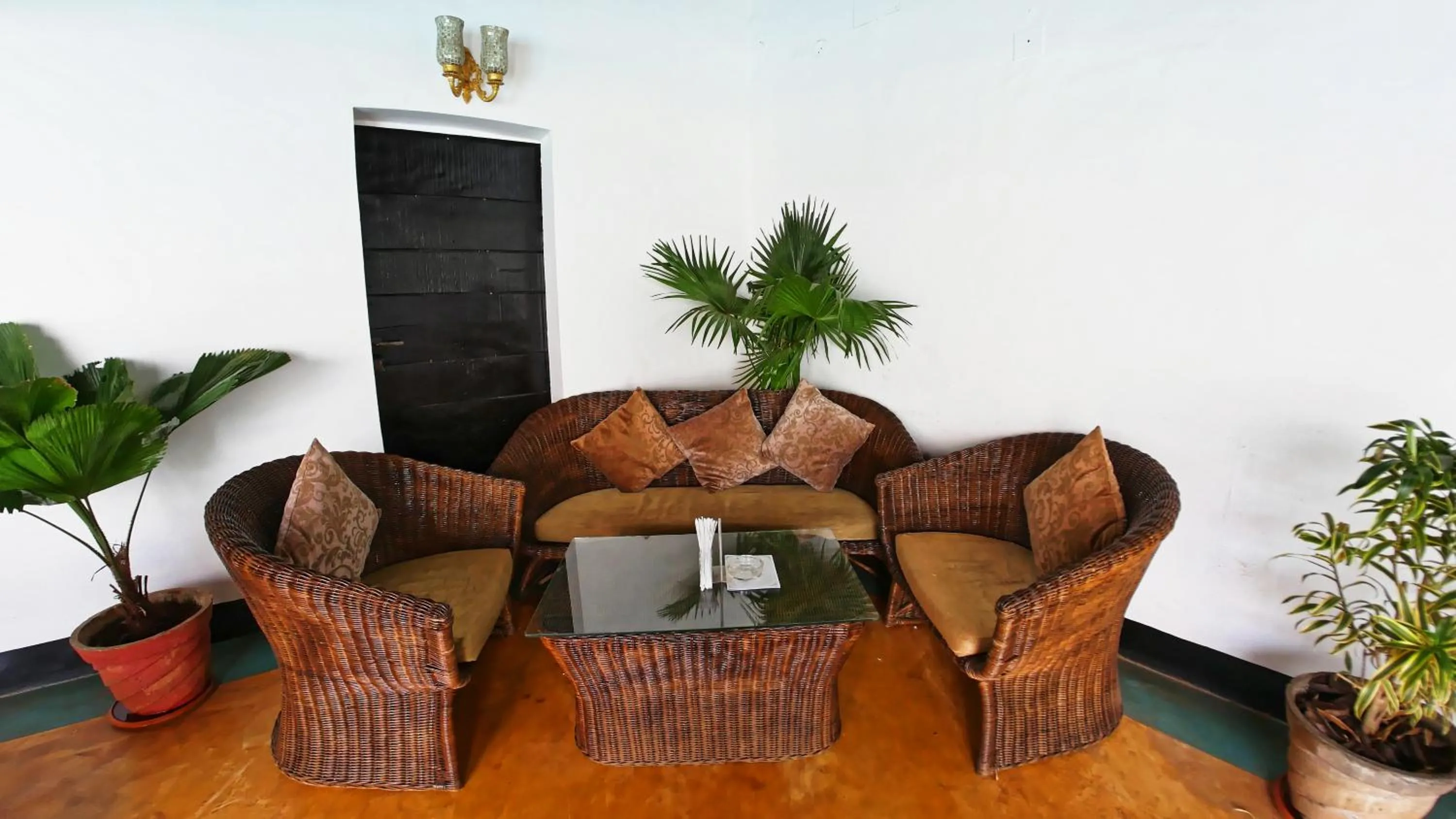 Restaurant/places to eat in Beach Street Eco Resort - Mandrem