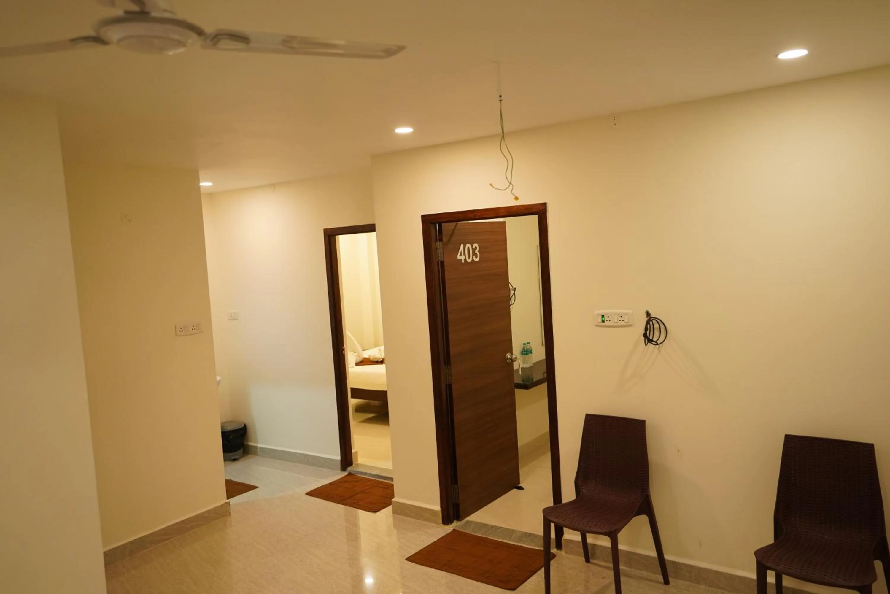 Living room in SAARA INN