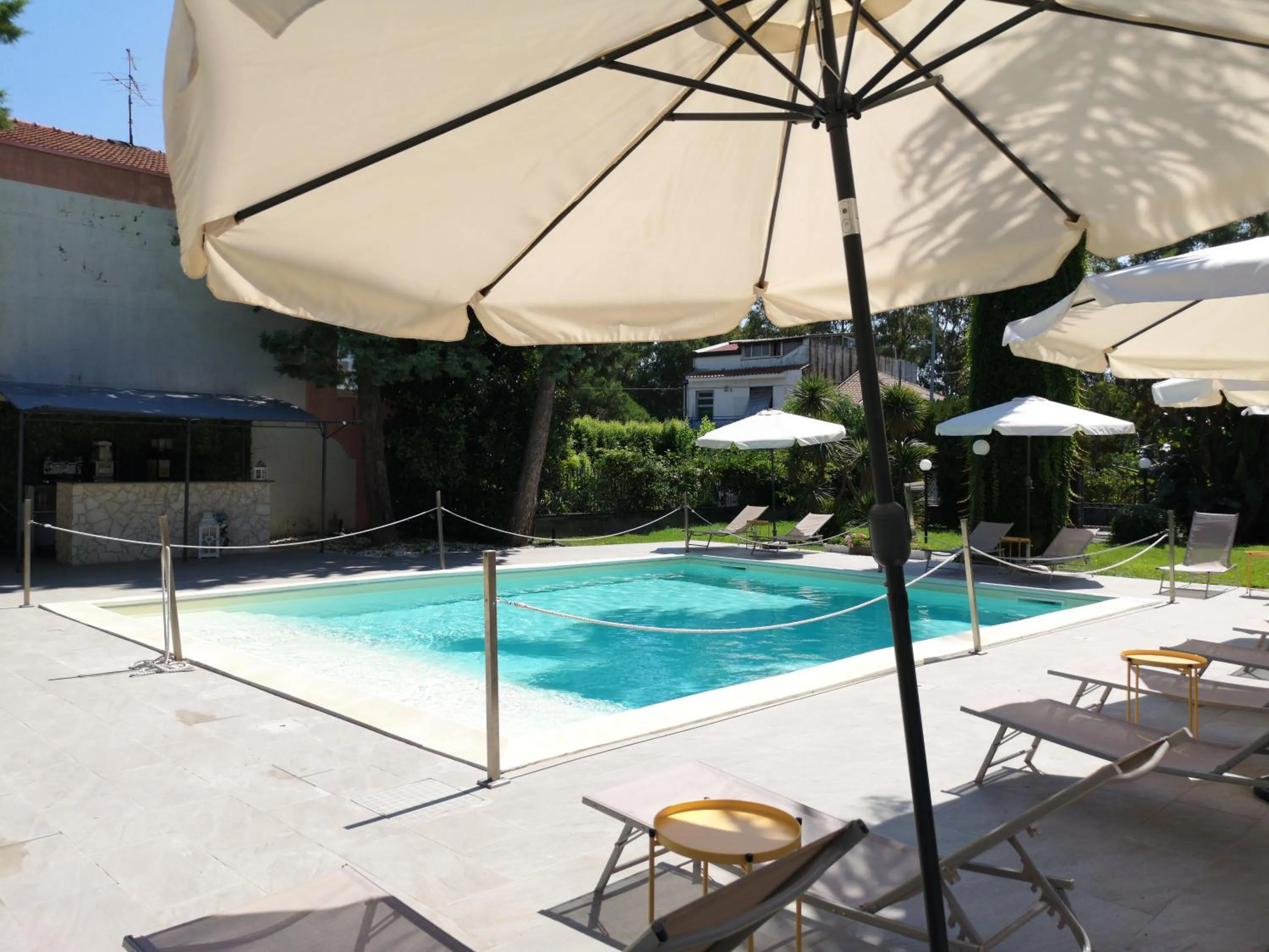 Swimming pool in Oasi Park Hotel