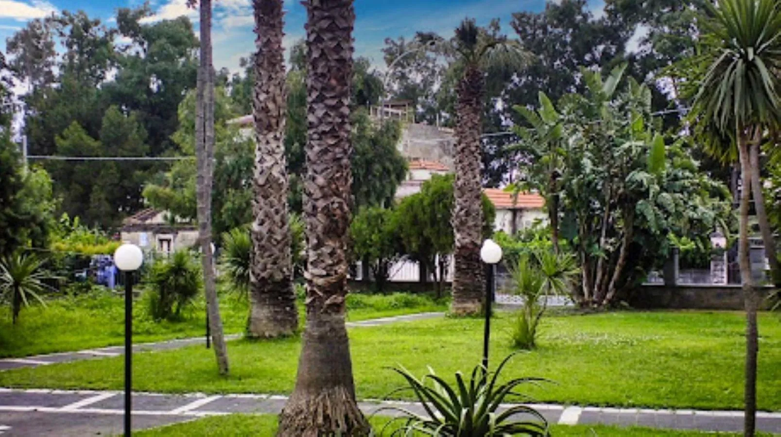 Garden in Oasi Park Hotel