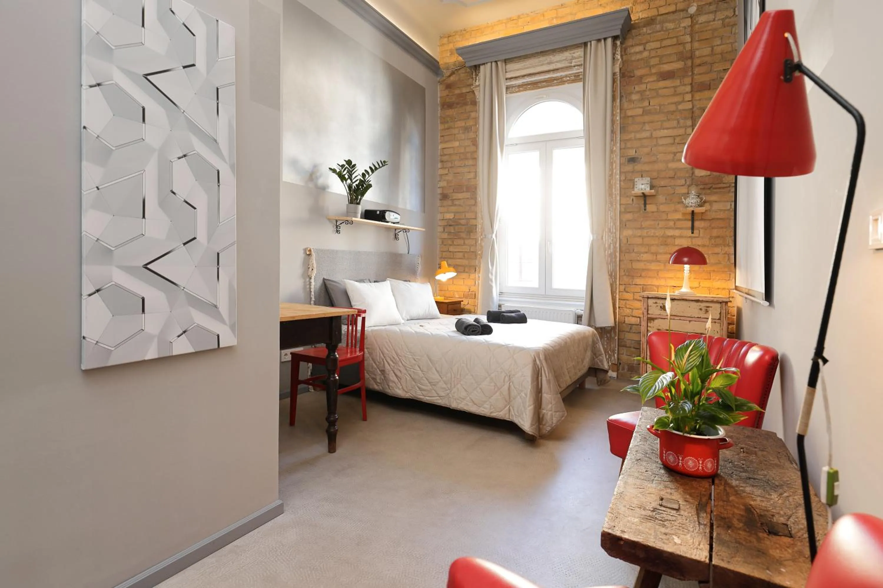 Bed in BudapeStayz - Raday Rooms