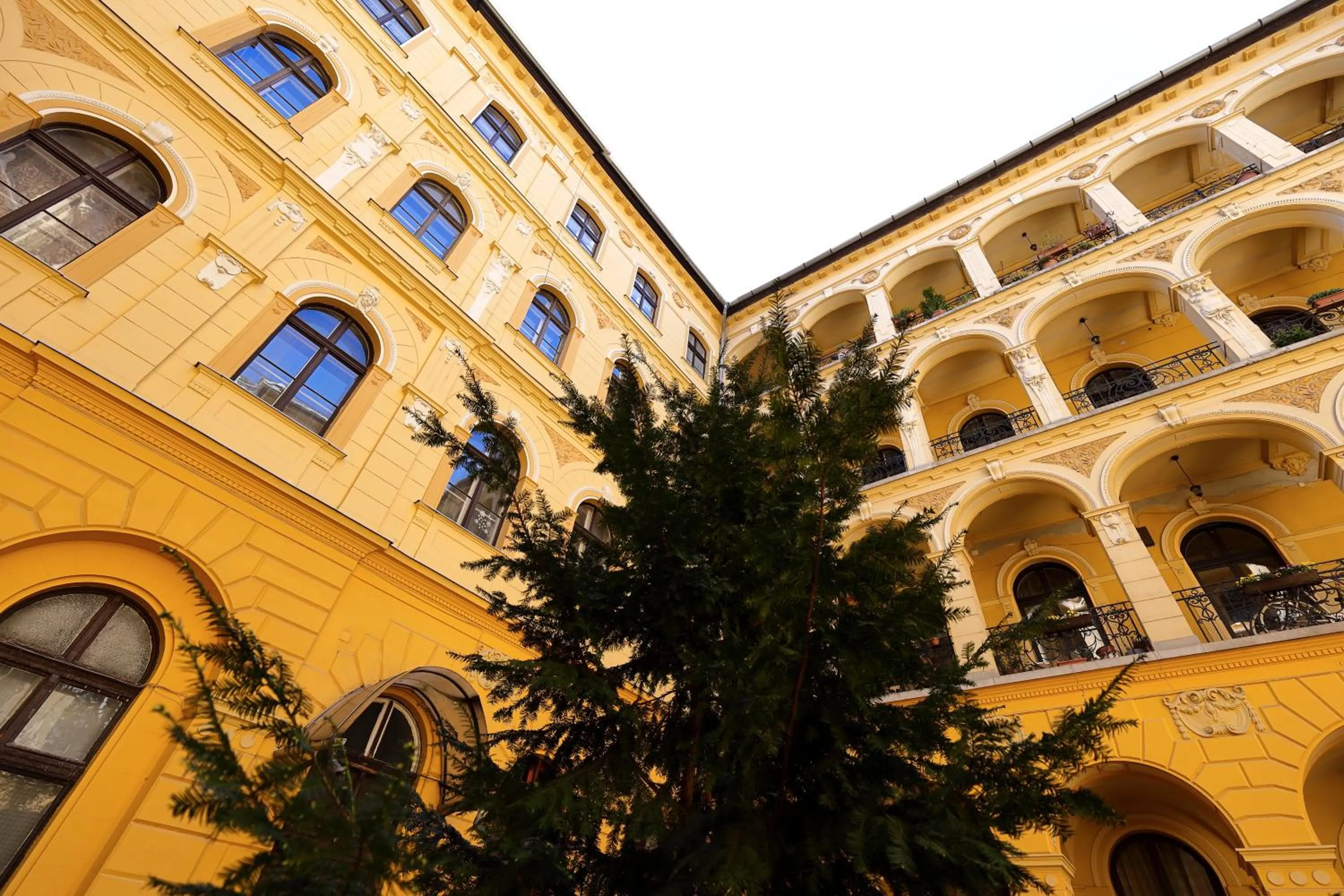 Facade/entrance in BudapeStayz - Raday Rooms