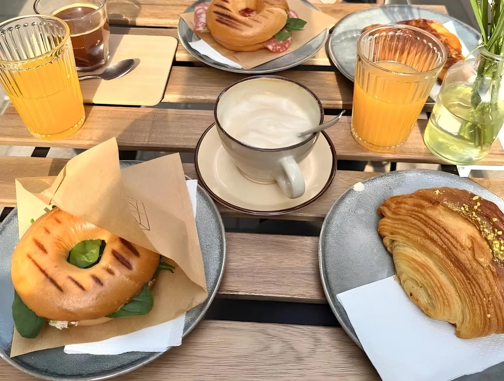 Food and drinks in BudapeStayz - Raday Rooms