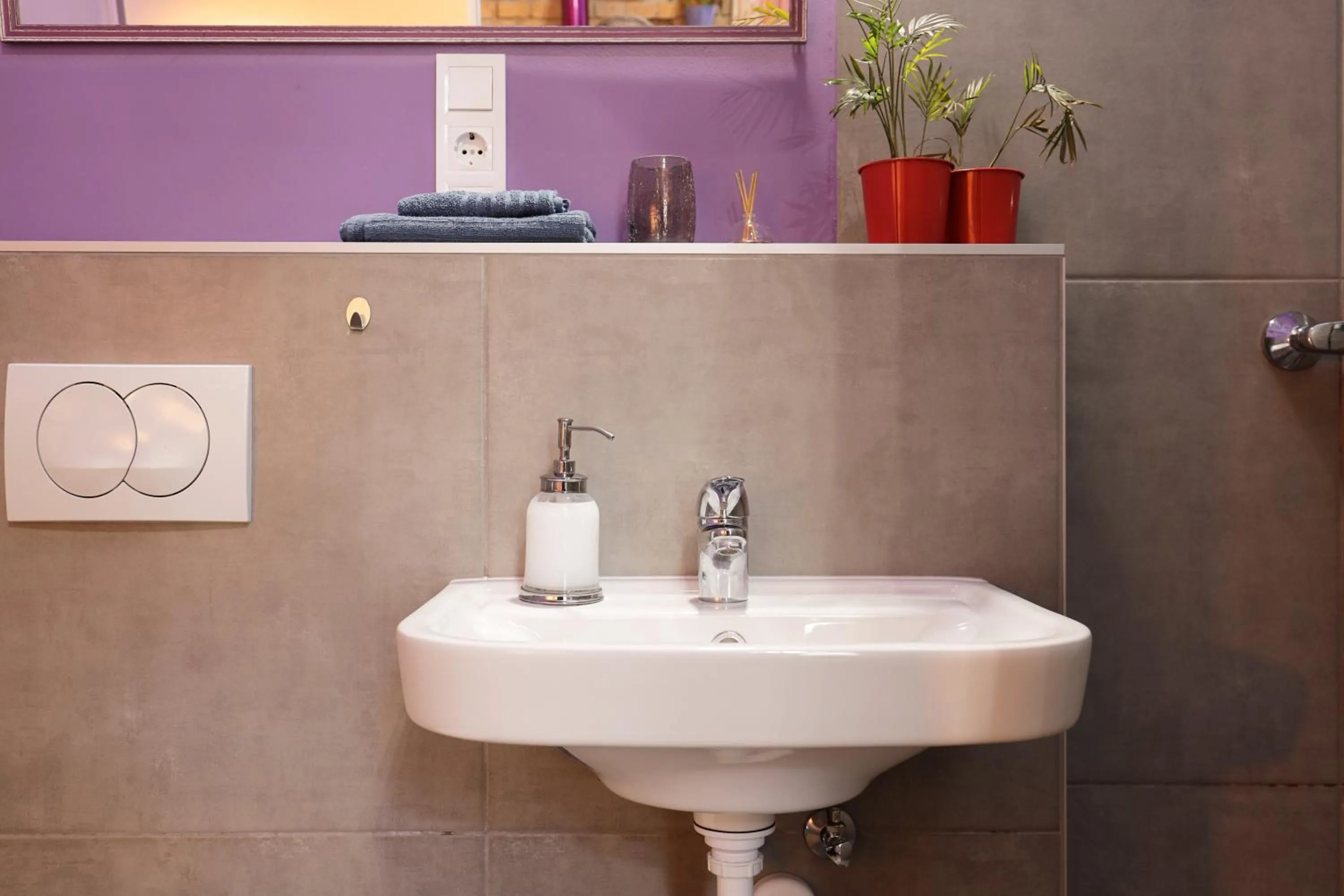Bathroom in BudapeStayz - Raday Rooms