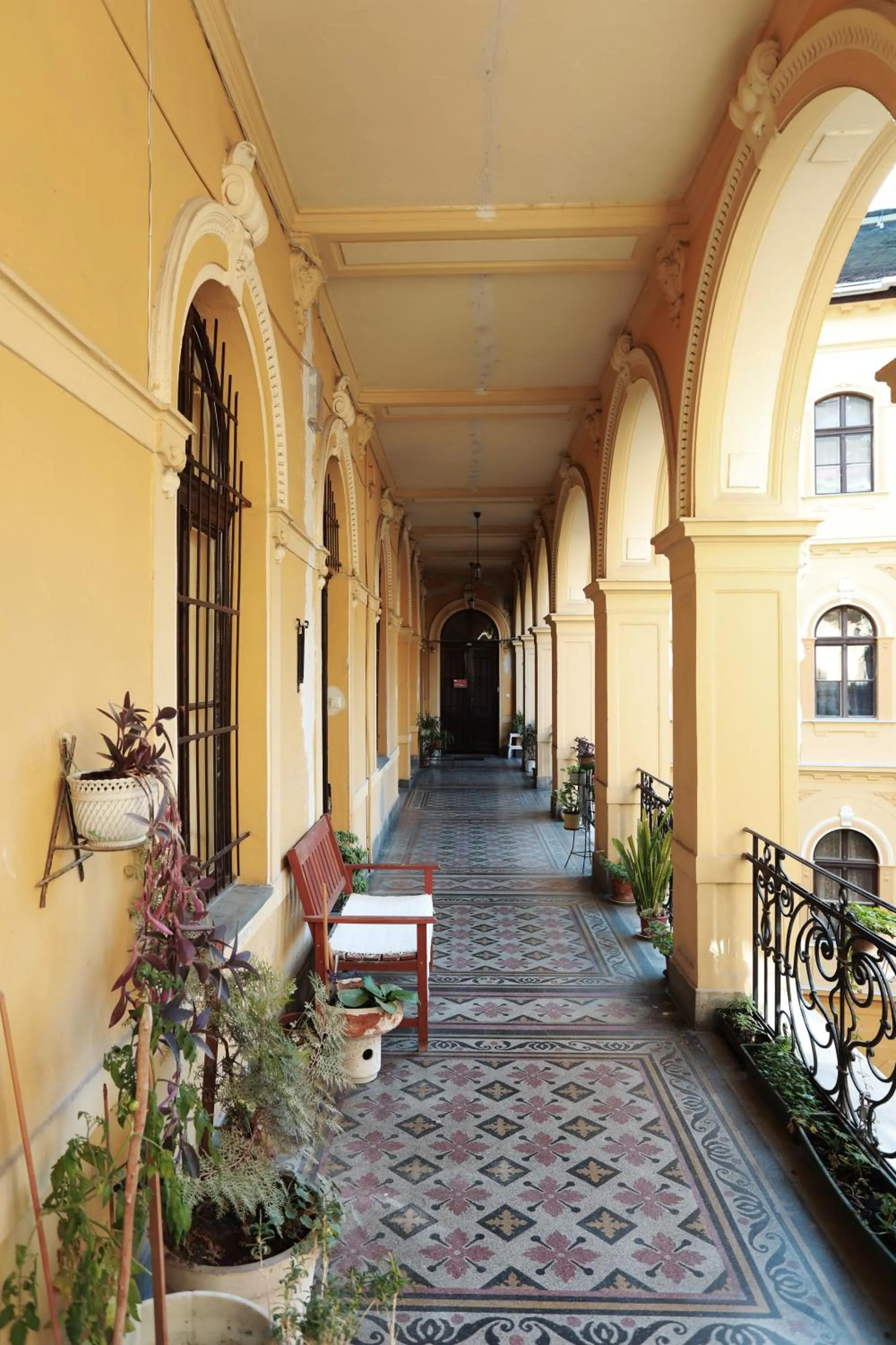 Property building in BudapeStayz - Raday Rooms