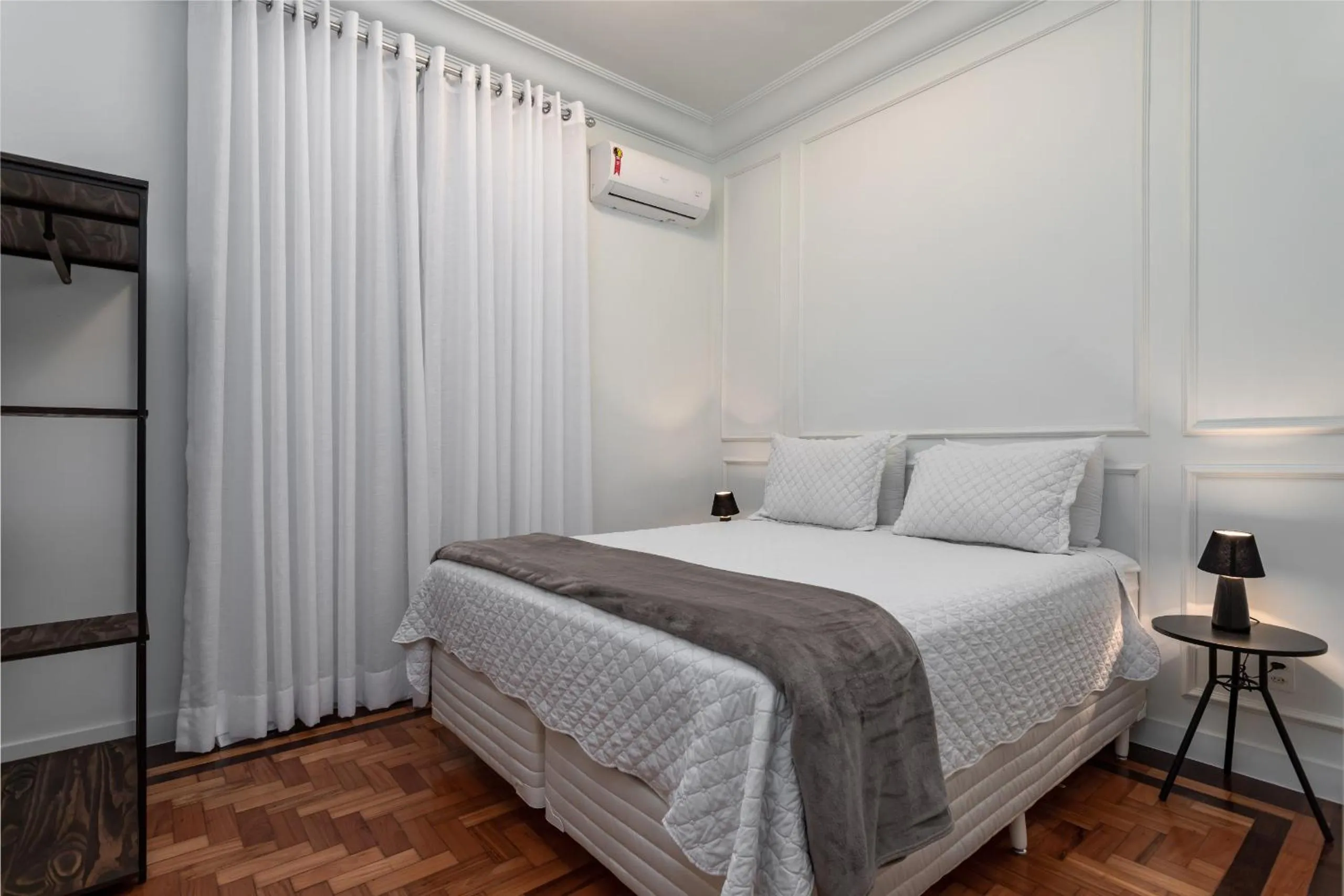 Bed in Vista para praia de Copacabana - RD1003 Z4