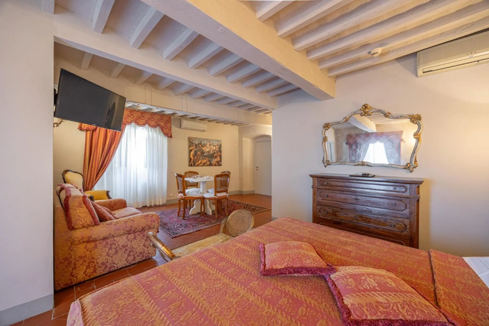 Photo of the whole room, Bed in Hotel San Michele