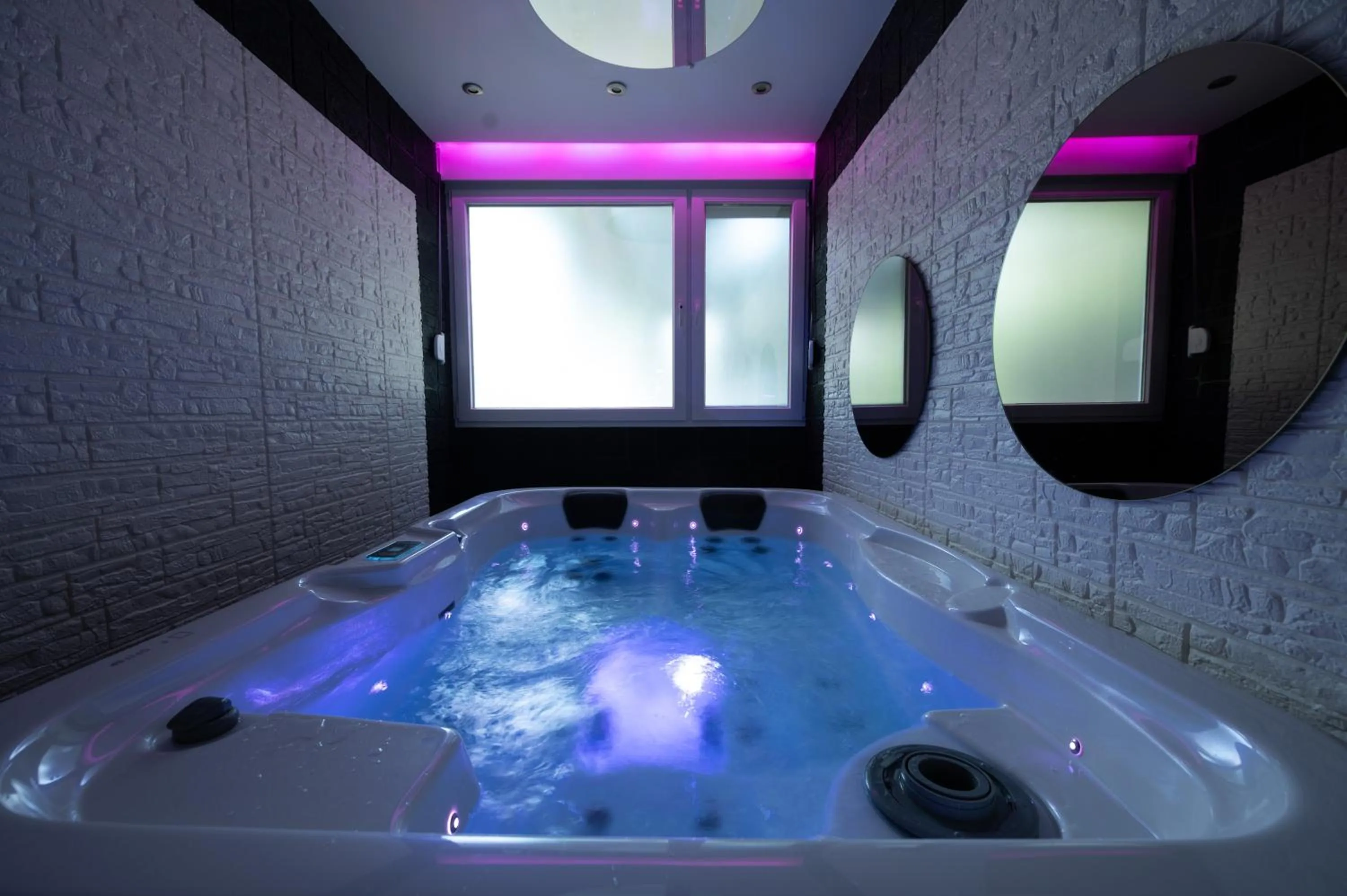 Spa and wellness centre/facilities in Aurora Lux Spa Smart apartments