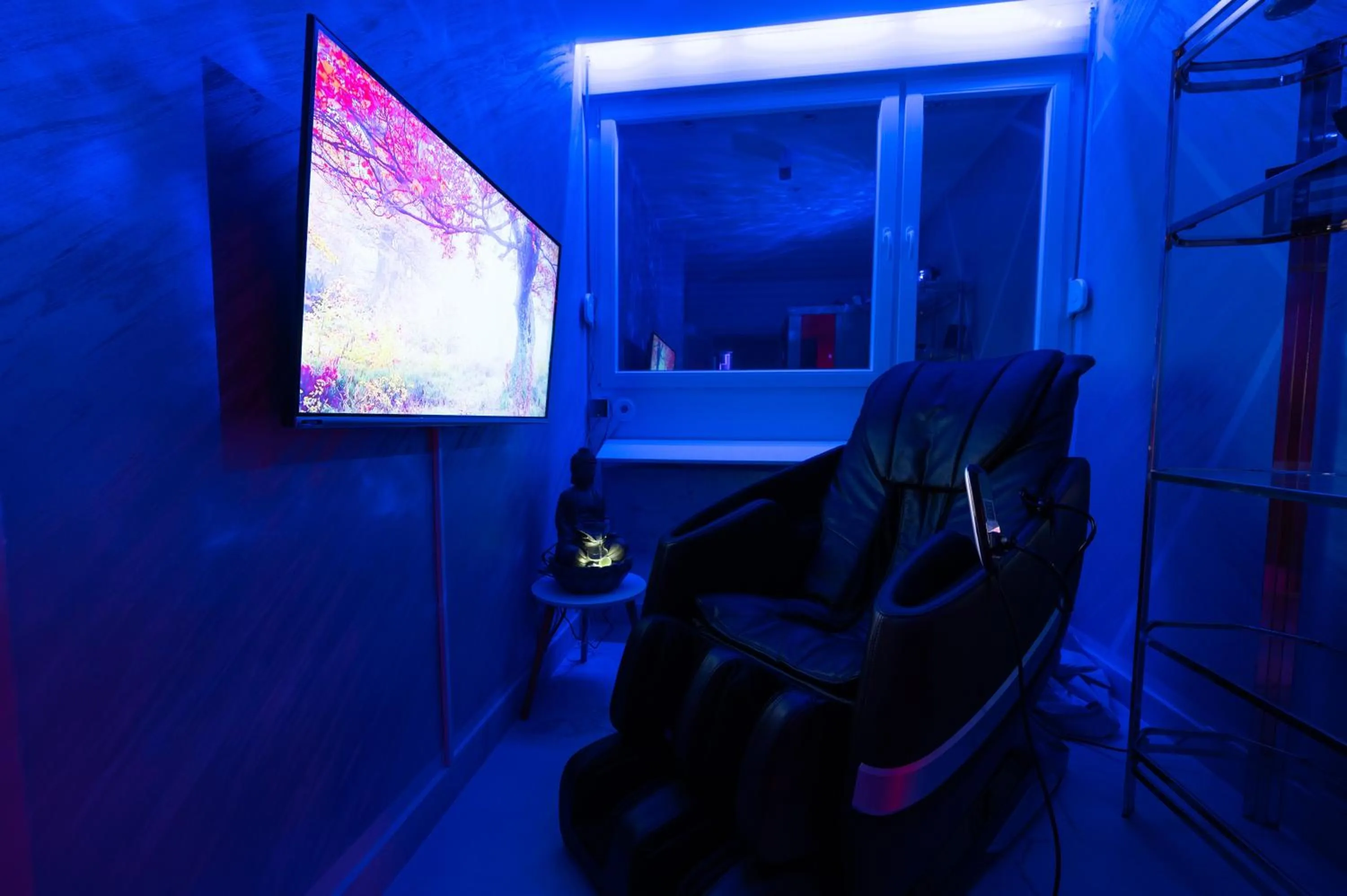 Massage in Aurora Lux Spa Smart apartments