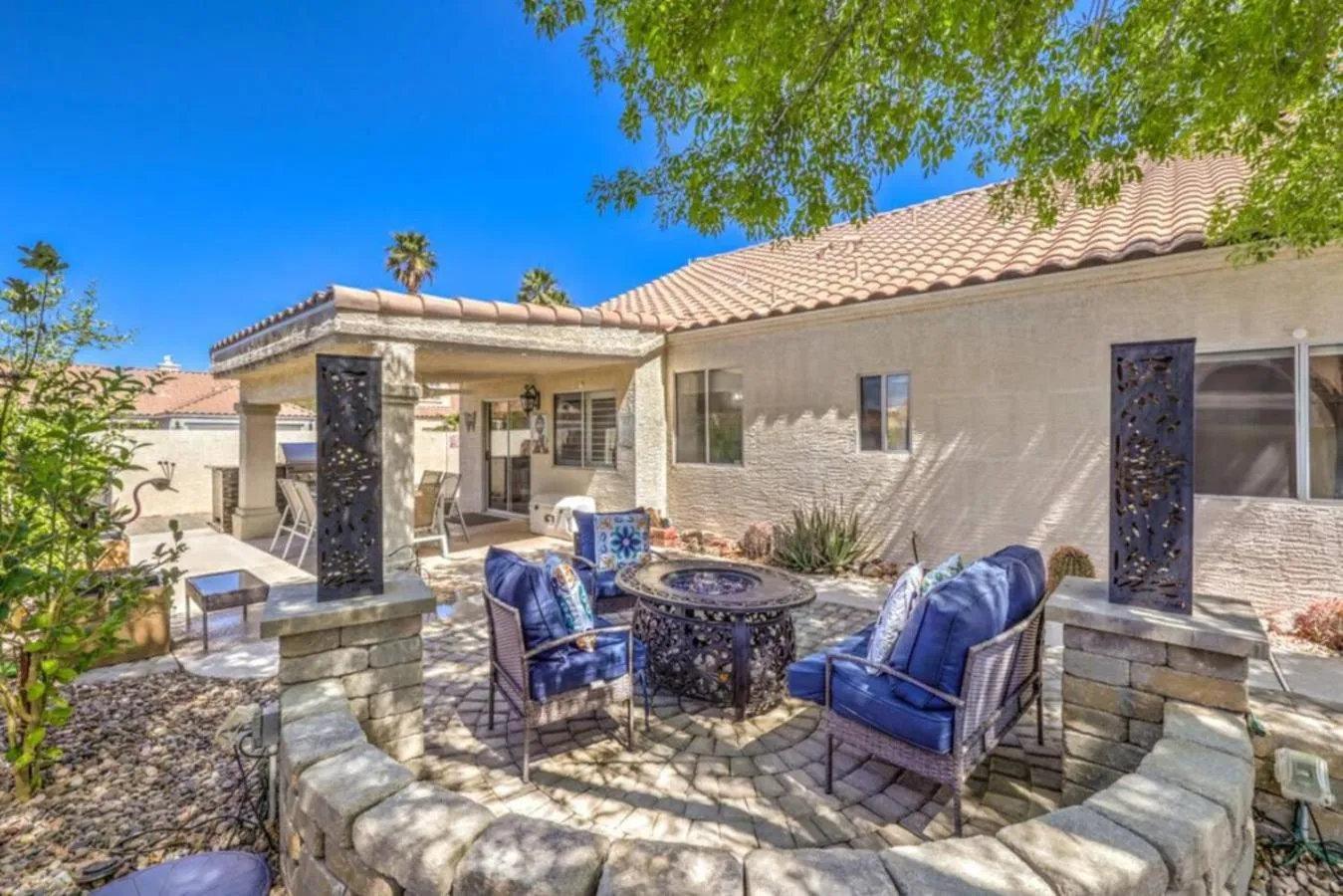 Family Fun for Everyone in Las Vegas- 4 Bedrooms, Billiards, Game Room