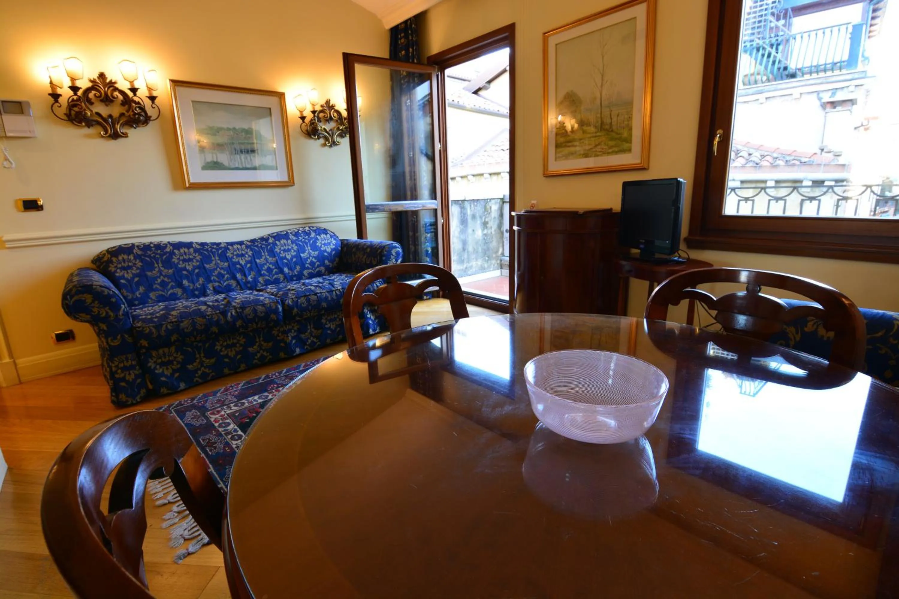 Seating area in Suites Torre Dell'Orologio