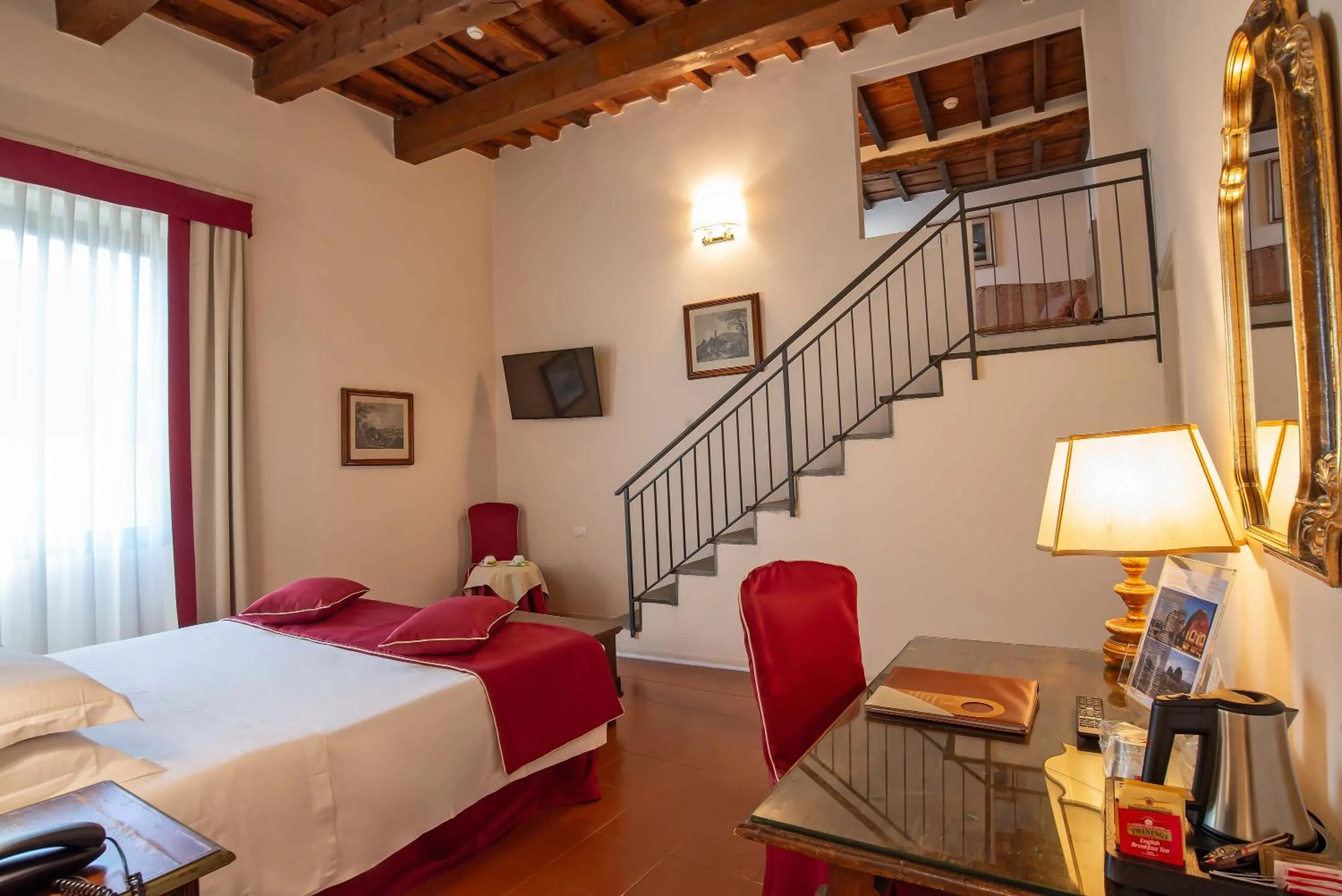 Bedroom, Bed in Hotel Machiavelli Palace