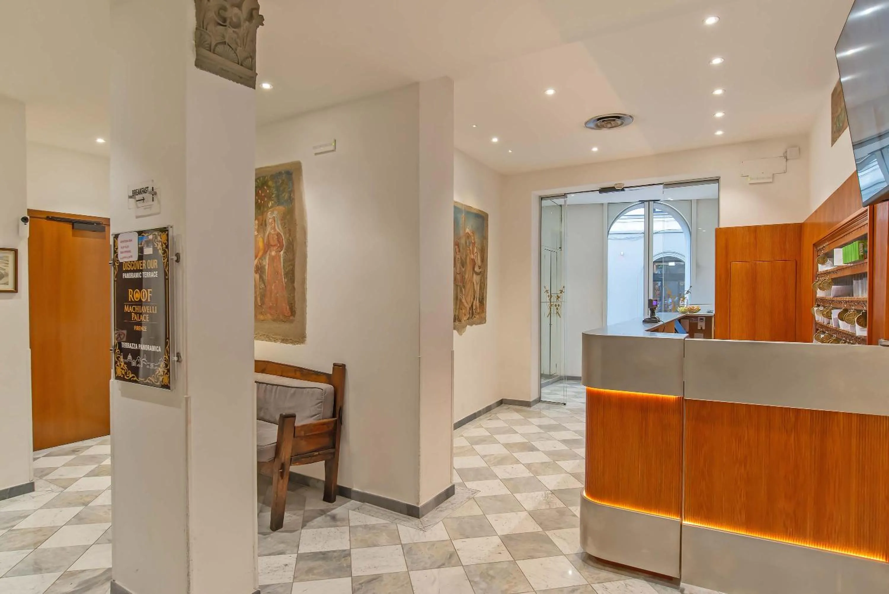 Lobby or reception in Hotel Machiavelli Palace