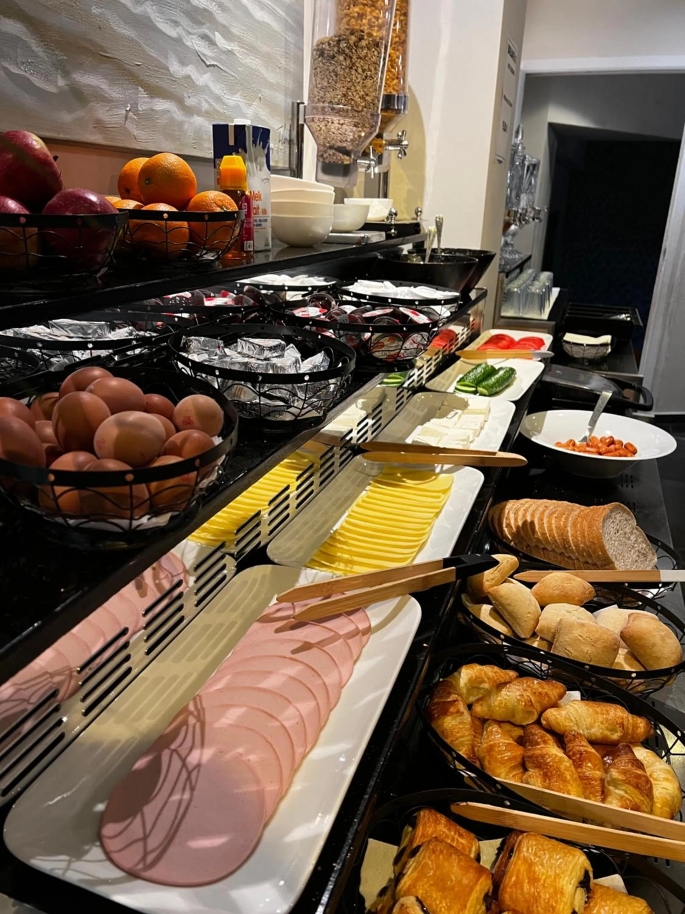 Food and drinks in Hotel Aviation