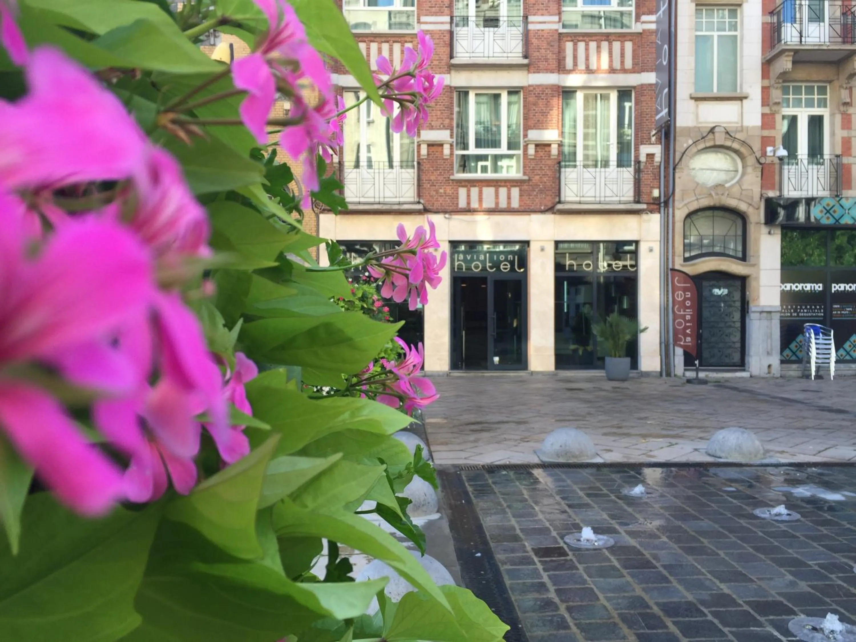 Facade/entrance in Hotel Aviation