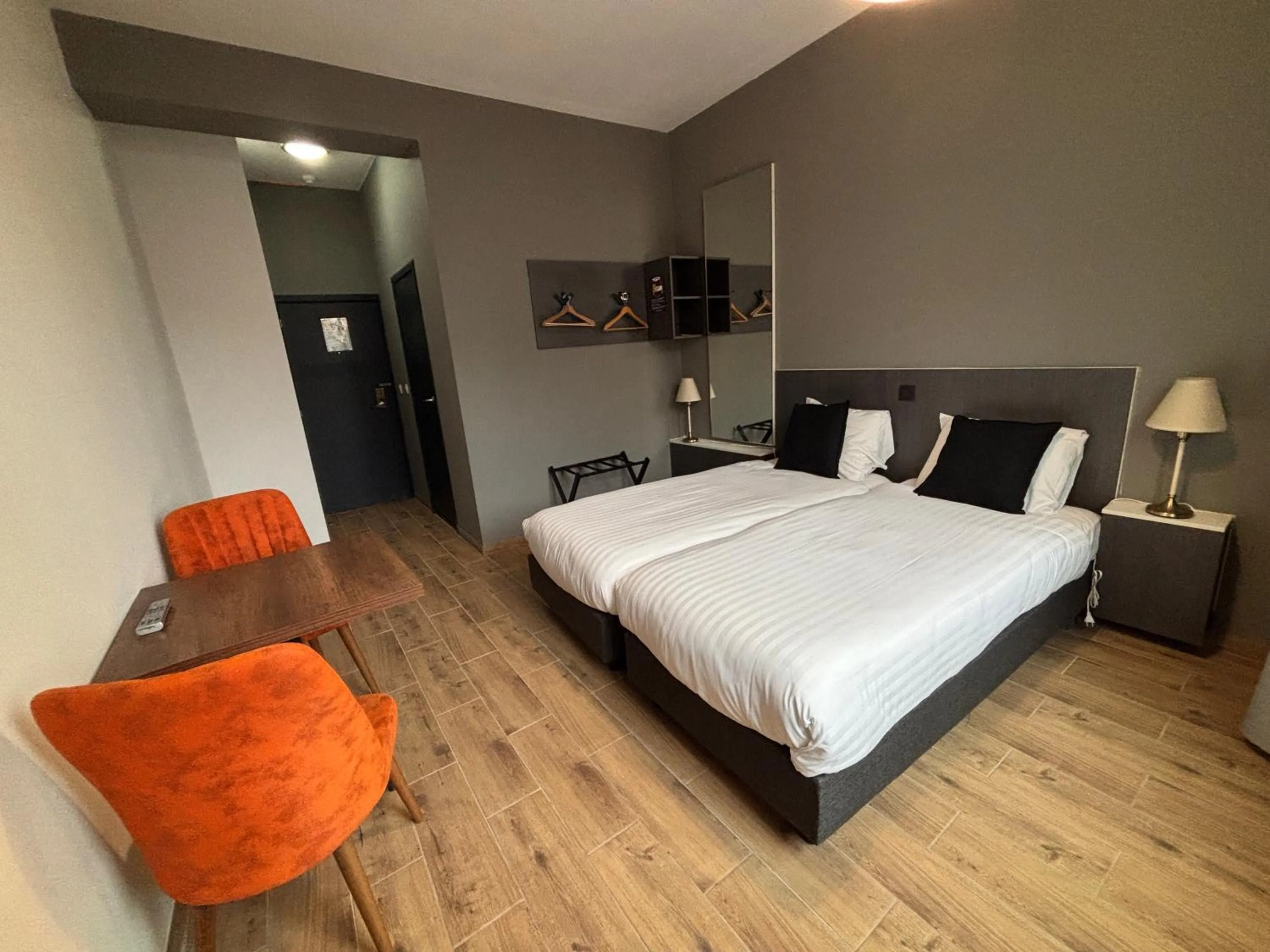 Property building, Bed in Hotel Aviation