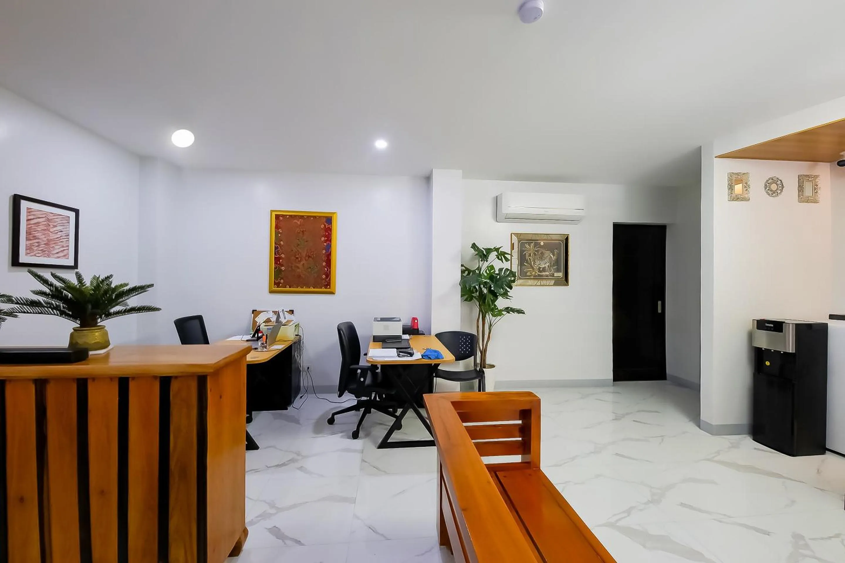 Lobby or reception in OYO 848 Dona Aurora Condotel