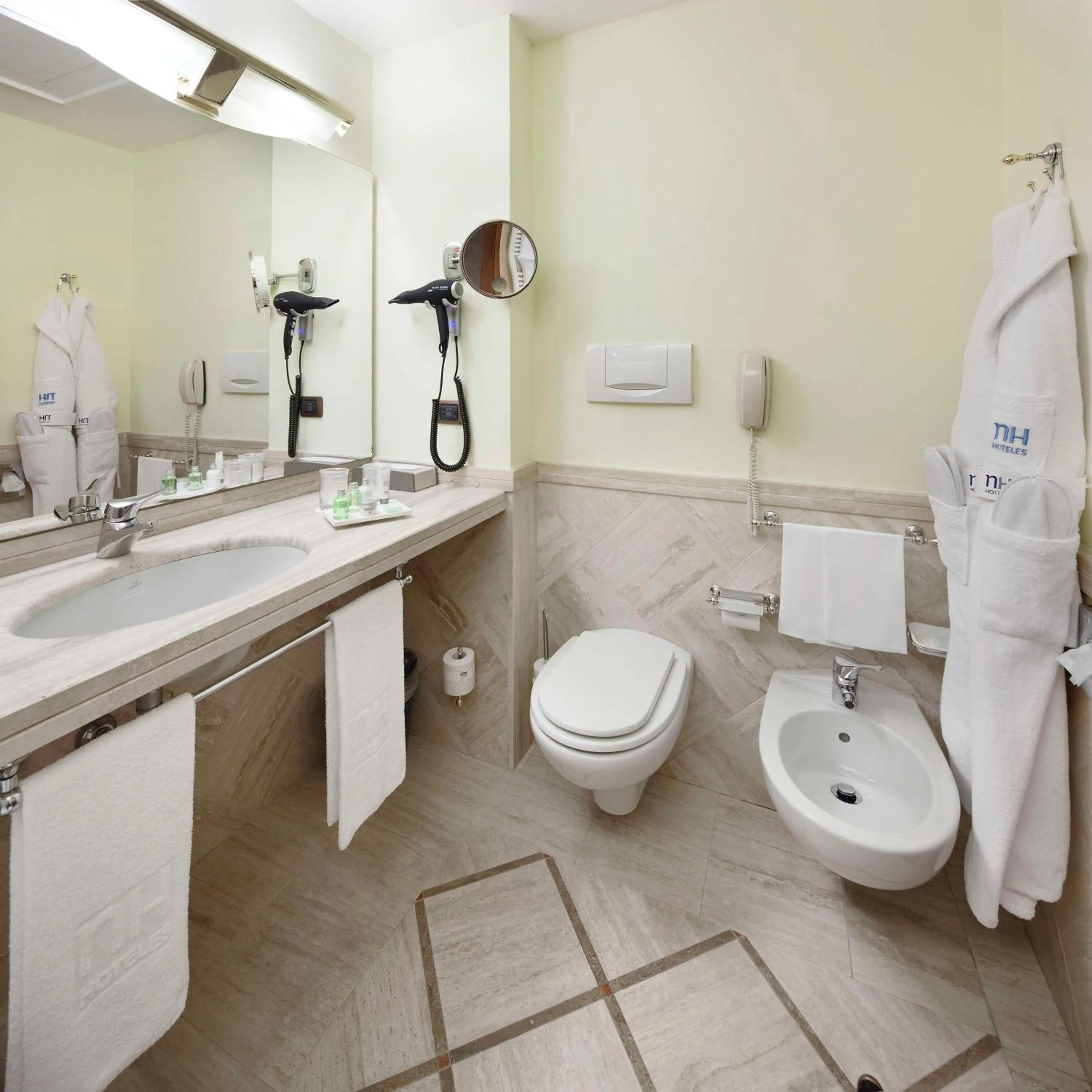 Bathroom in NH Roma Villa Carpegna