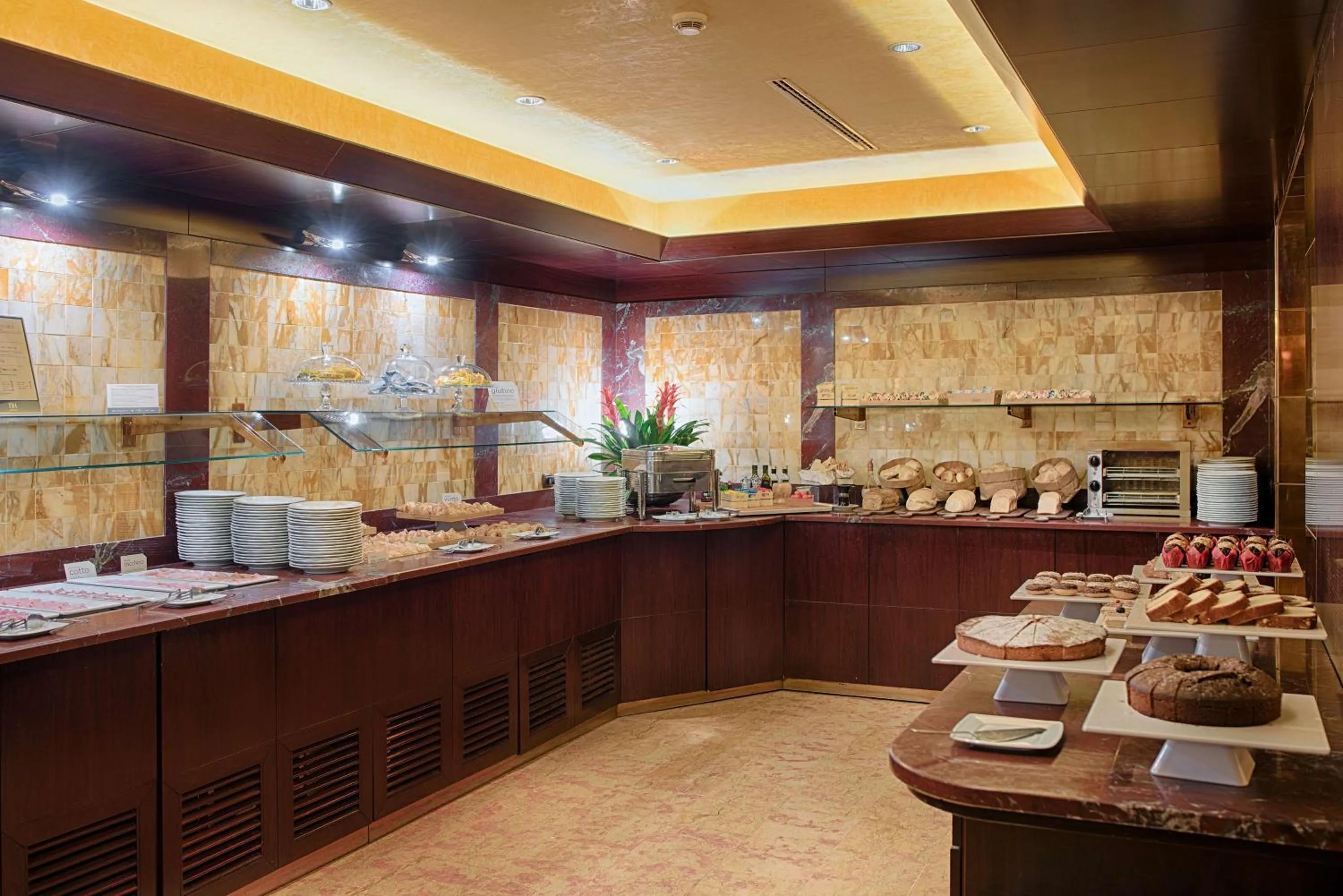 Breakfast in NH Roma Villa Carpegna