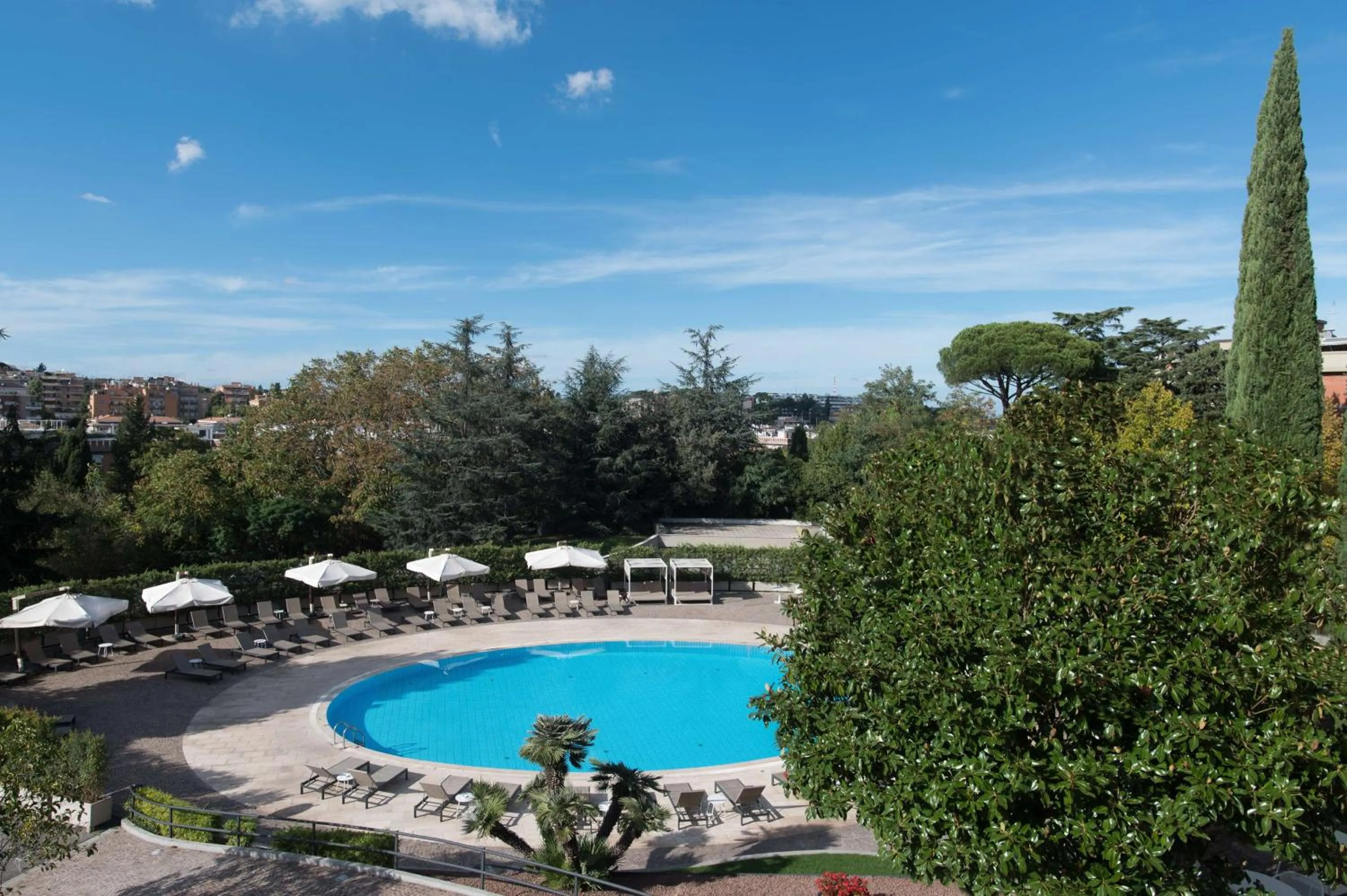 Pool view in NH Roma Villa Carpegna