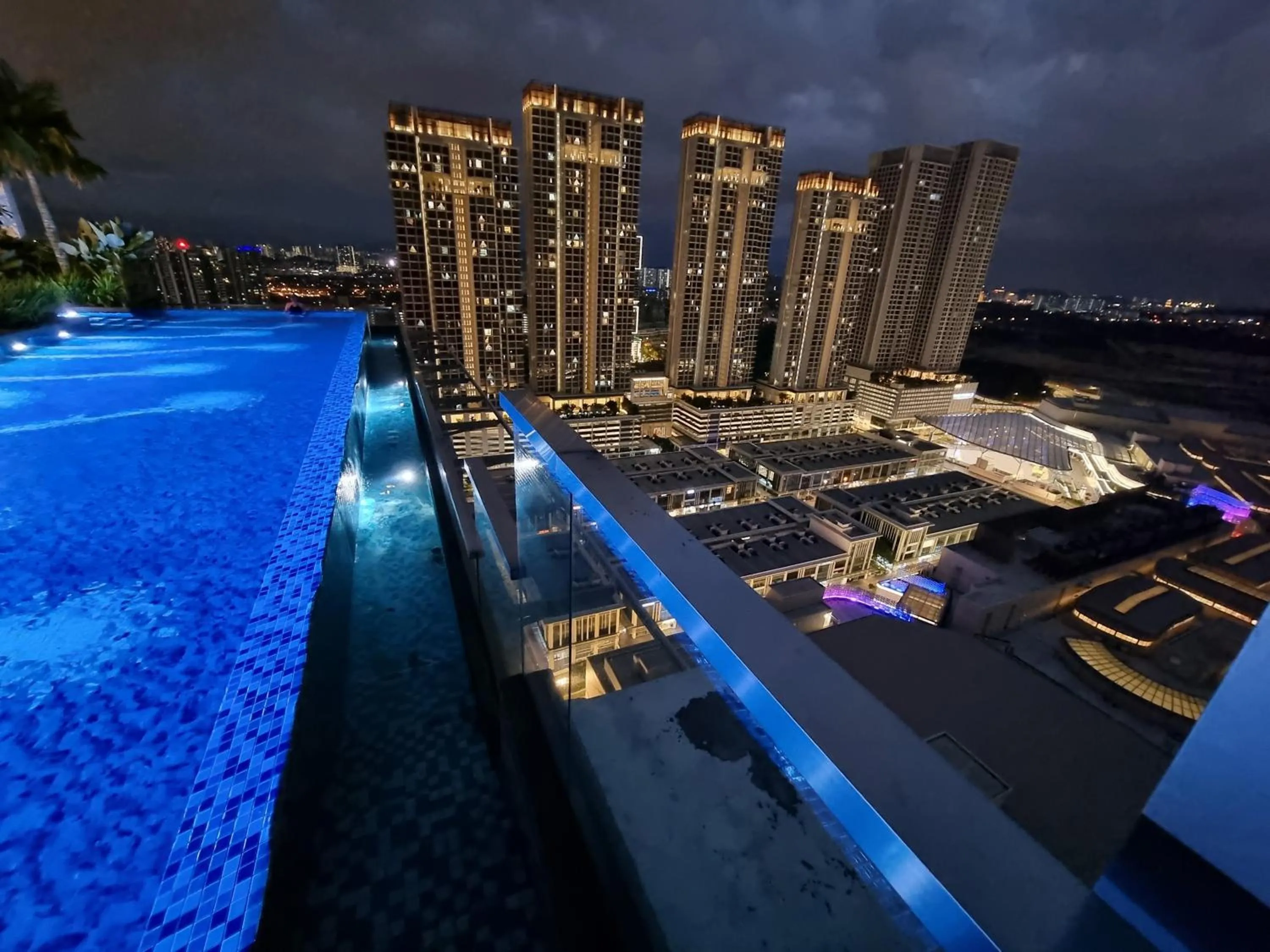 City view in FREE Parking Revo Aurora I 2Bedroom l 5pax I Pavilion2