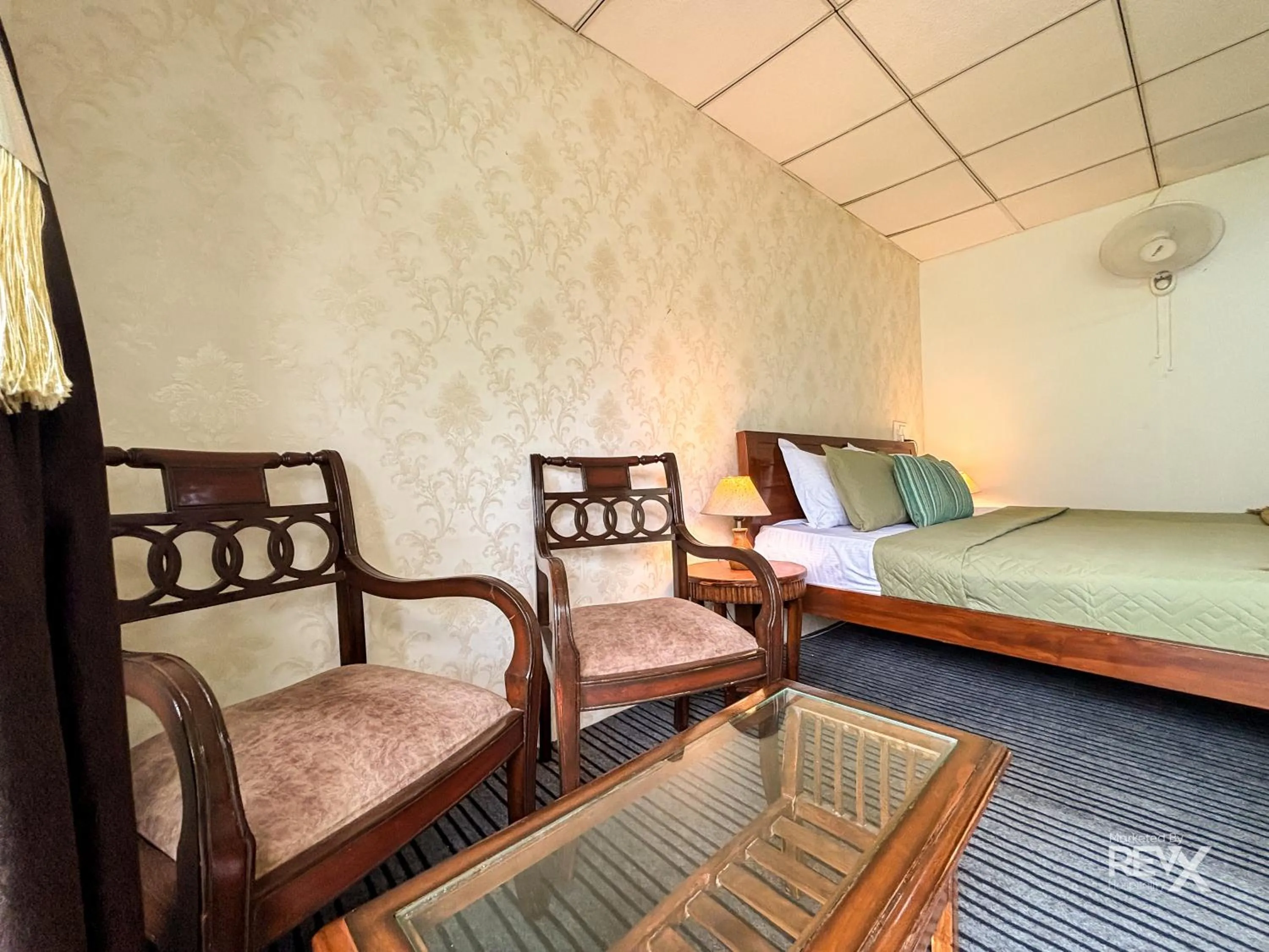 Bed in The Sona Heli Resort