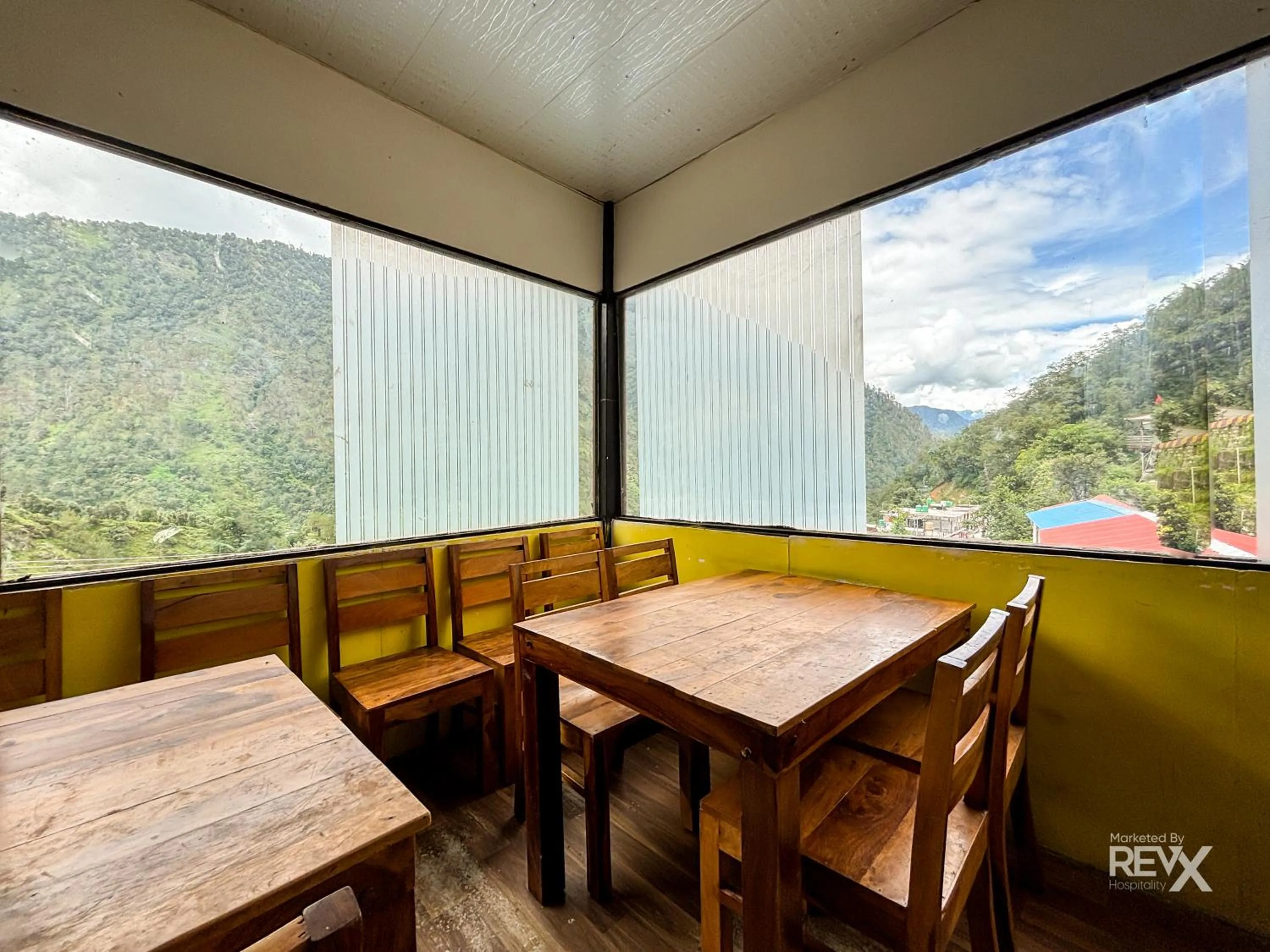 Day in The Sona Heli Resort