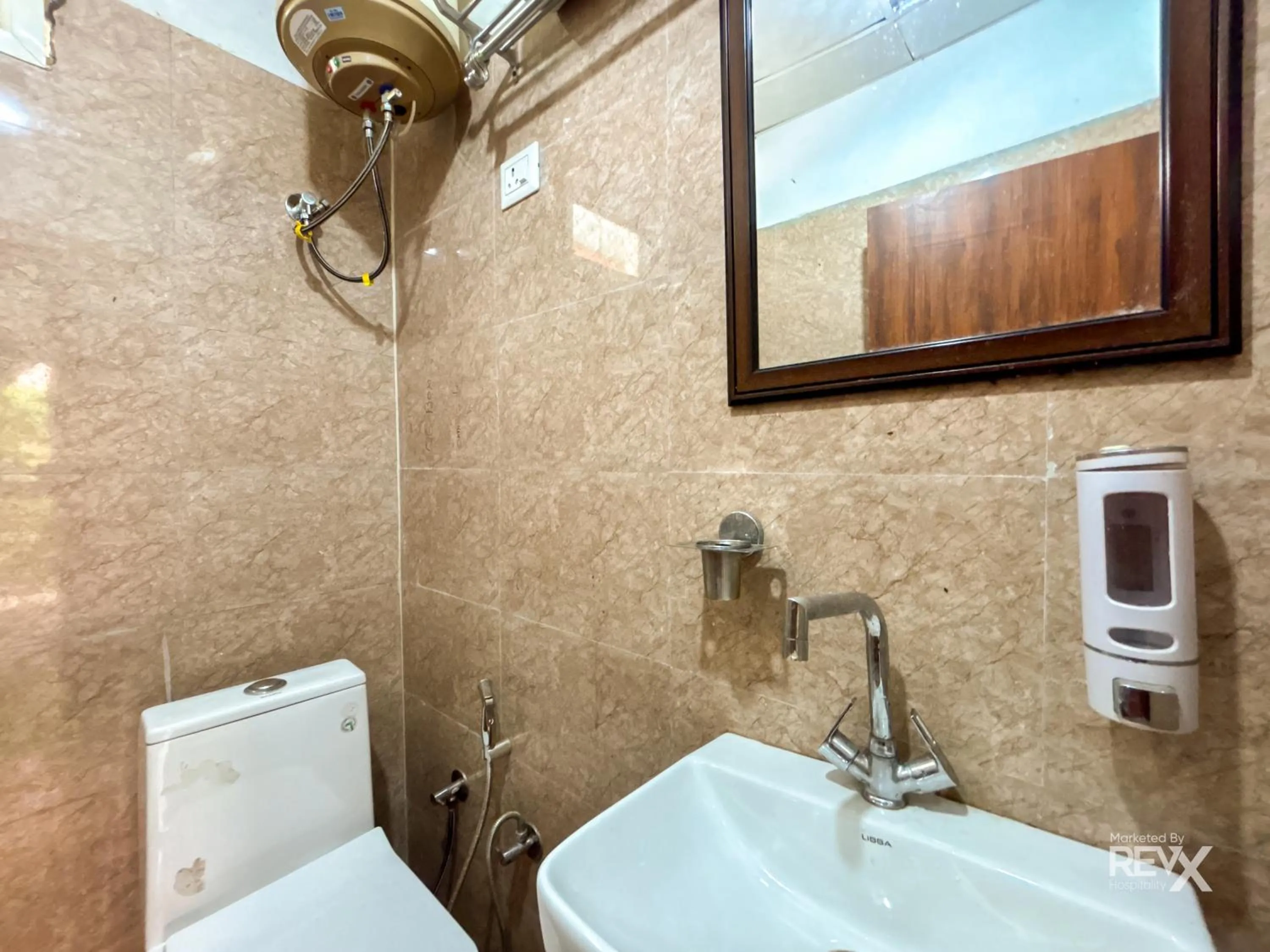 Shower in The Sona Heli Resort