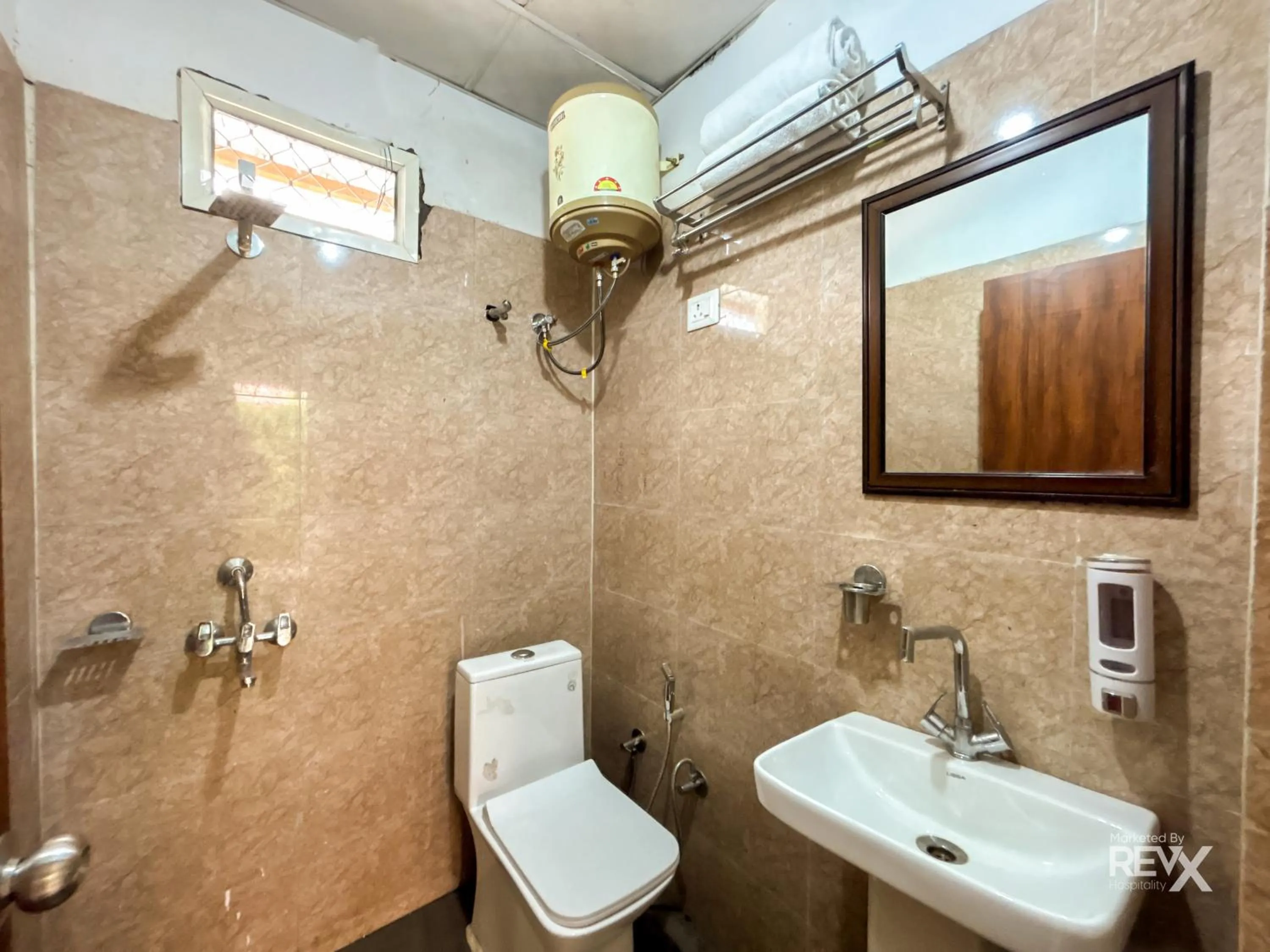 Shower in The Sona Heli Resort