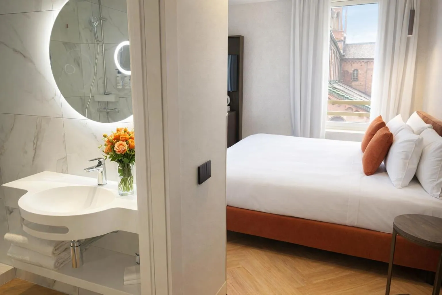 Bedroom, Bed in Best Western Madison Hotel