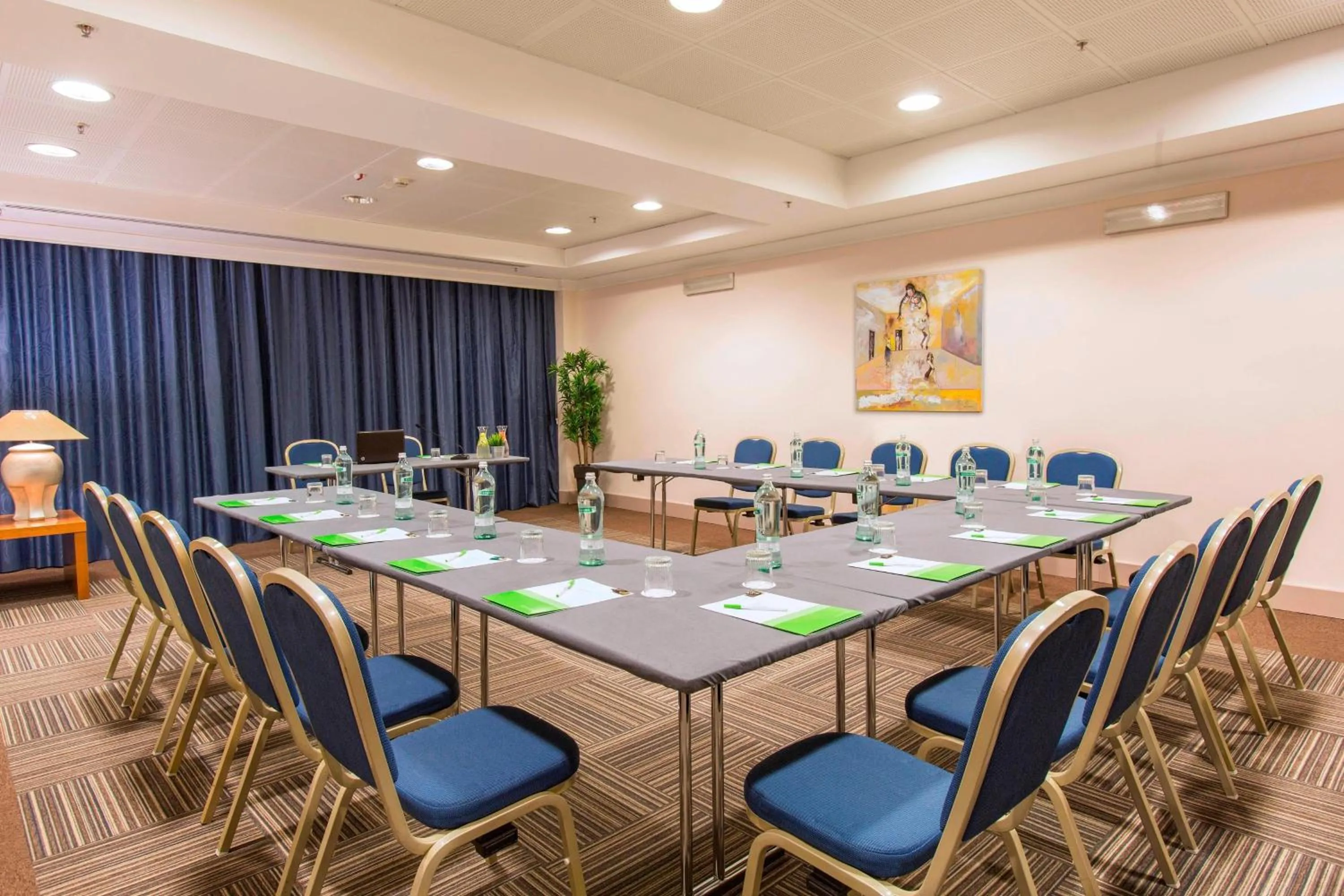 Meeting/conference room in Courtyard by Marriott Rome Central Park
